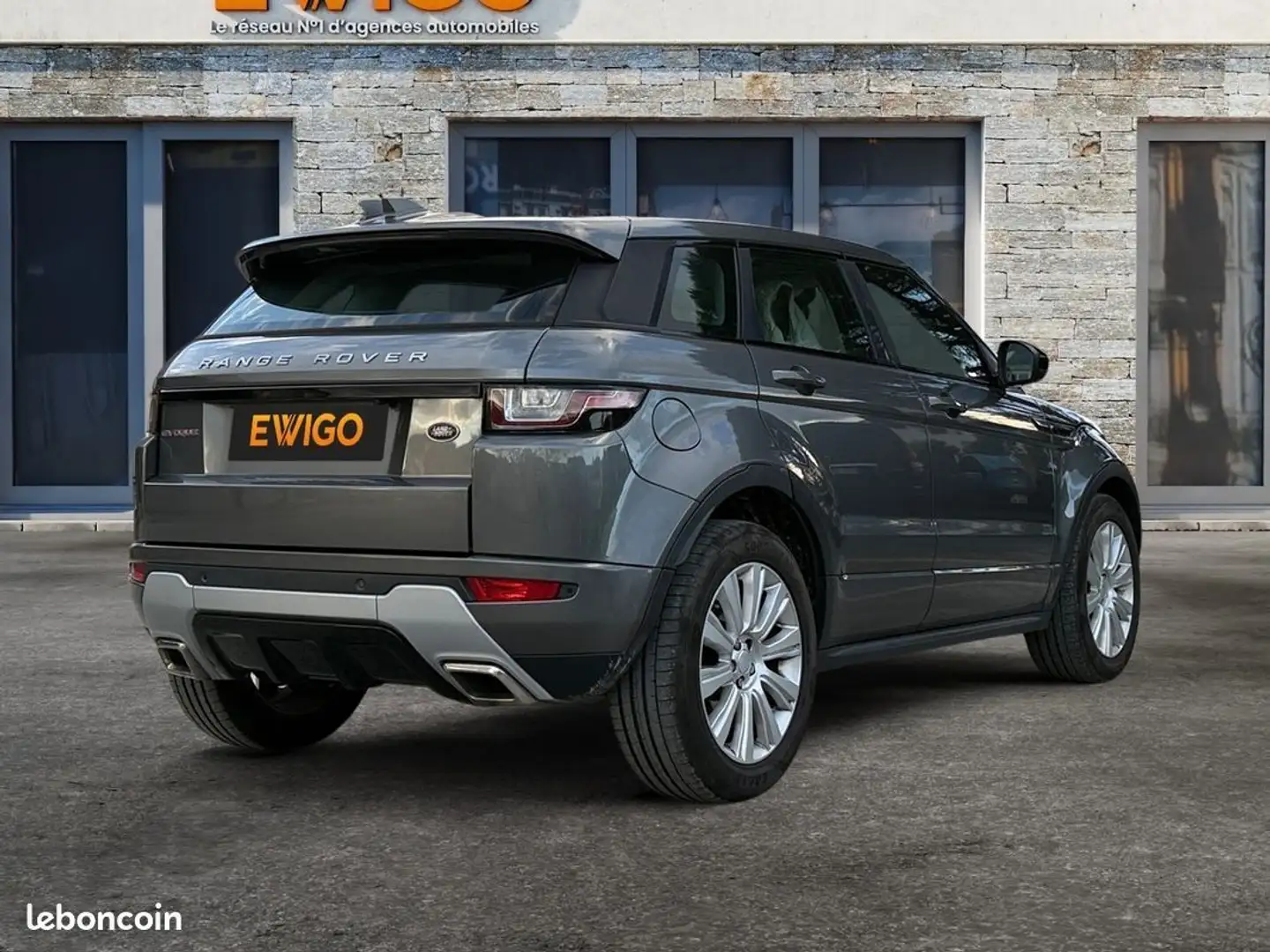 Land Rover Range Rover Evoque Land 2.0 td4 150ch se mark iii 4wd bva turbo + chaine ok 1ere main cuir toit pano camera suivi complet Grijs - 2