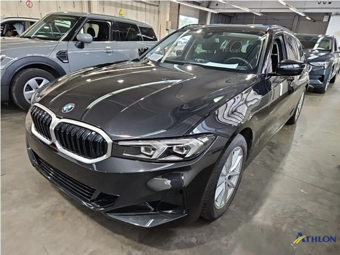 BMW 318 d Shadow-Line AHK+LED+ACC+KAM+EL.HECK+8-FACH Schwarz - 2