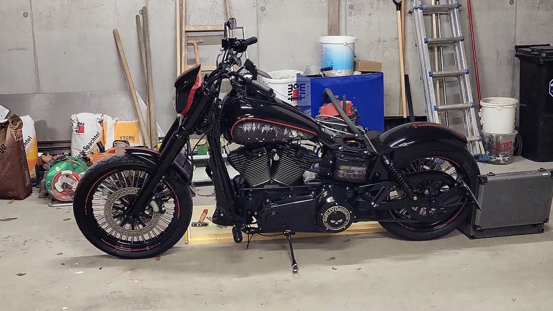 Harley-Davidson Dyna Low Rider Černá - 1