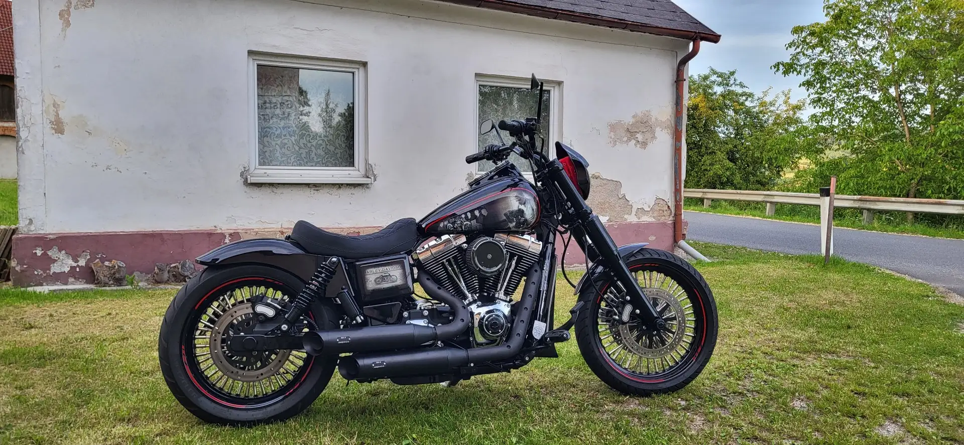 Harley-Davidson Dyna Low Rider Černá - 2