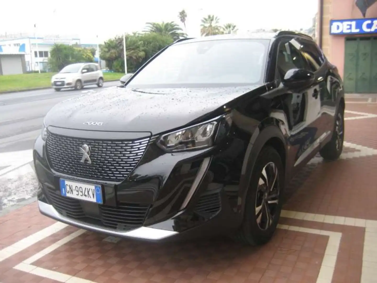 Peugeot 2008 PURETECH 100 S-S ALLURE Nero - 2