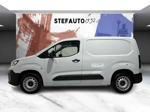 Peugeot Partner view 3