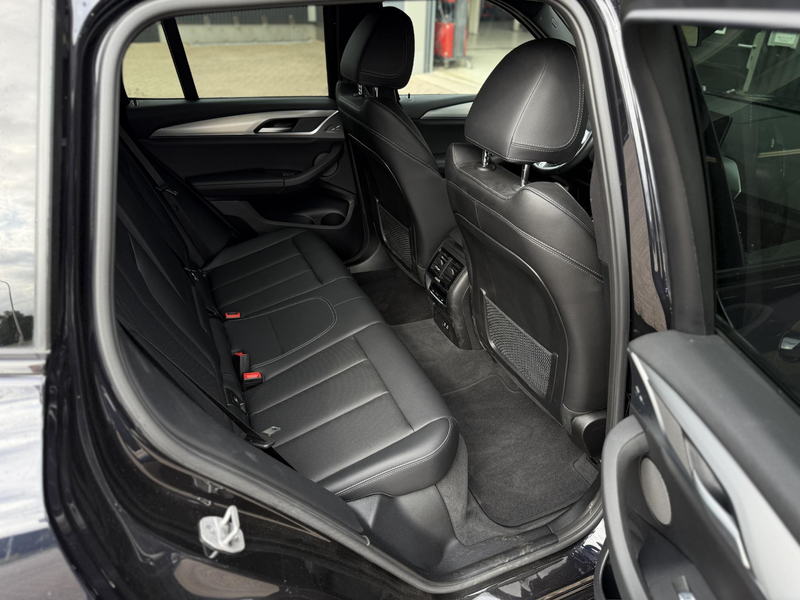 BMW X3 xDrive30e High Executive M-Sport 292pk | H&K | HUD — photo 18