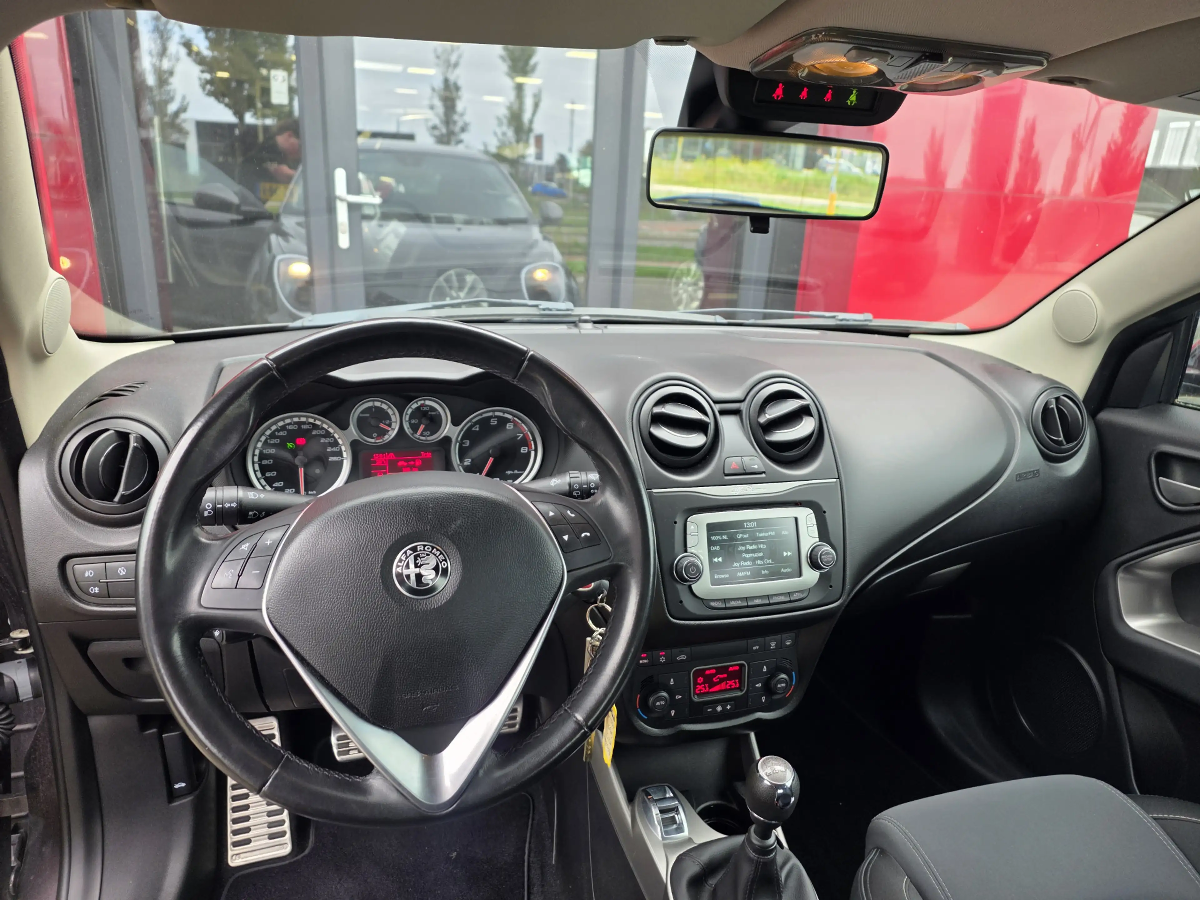 Alfa Romeo MiTo TwinAir Super | 18" velgen | Navigatie | Pack Velo — photo 3