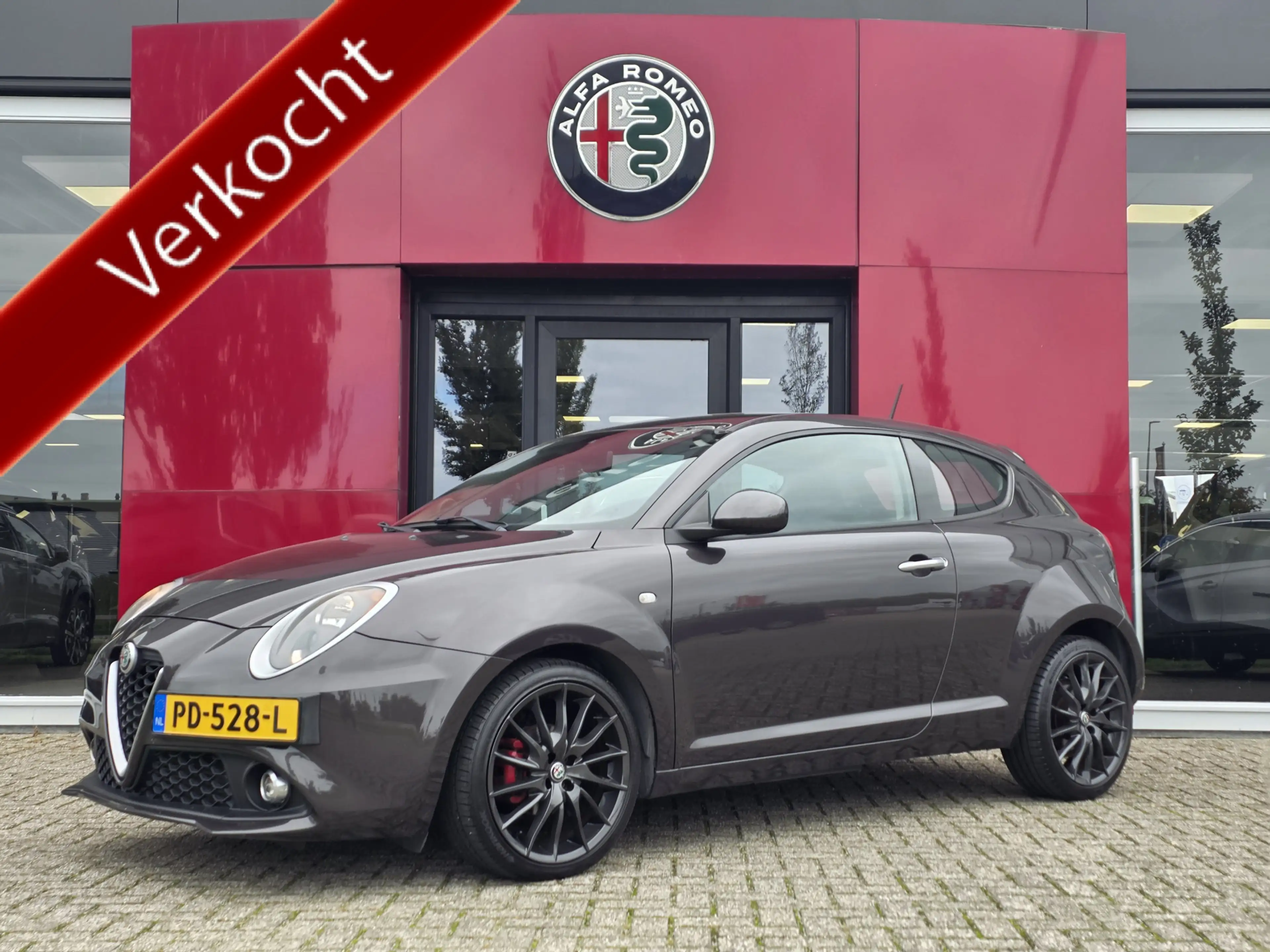 Alfa Romeo MiTo TwinAir Super | 18" velgen | Navigatie | Pack Velo