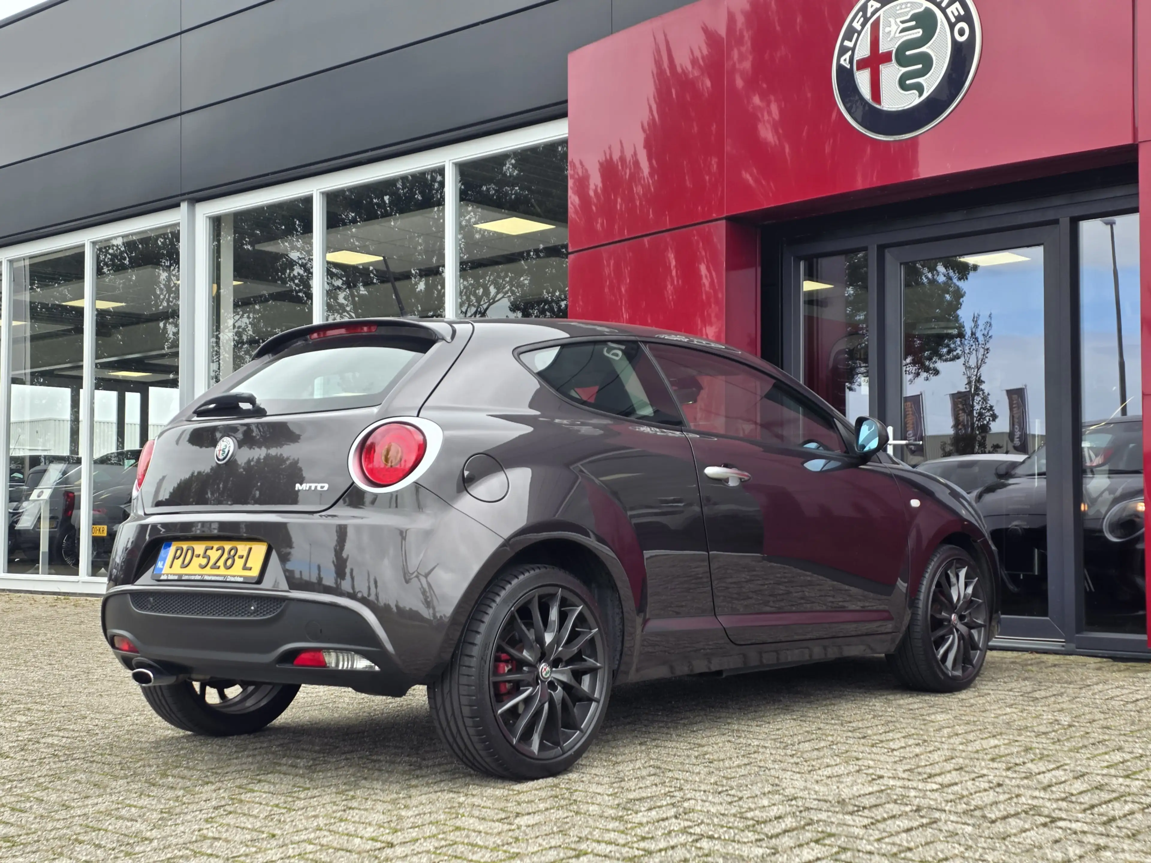 Alfa Romeo MiTo TwinAir Super | 18" velgen | Navigatie | Pack Velo — photo 8