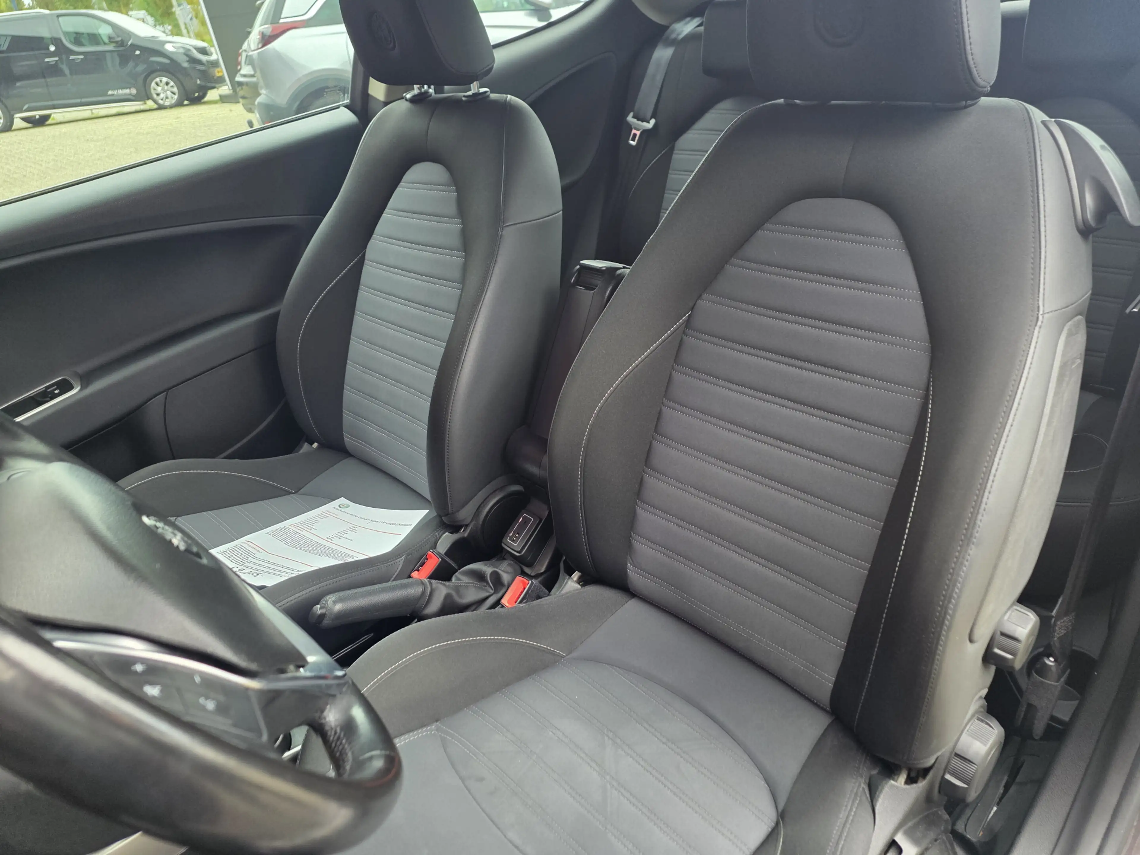 Alfa Romeo MiTo TwinAir Super | 18" velgen | Navigatie | Pack Velo — photo 11