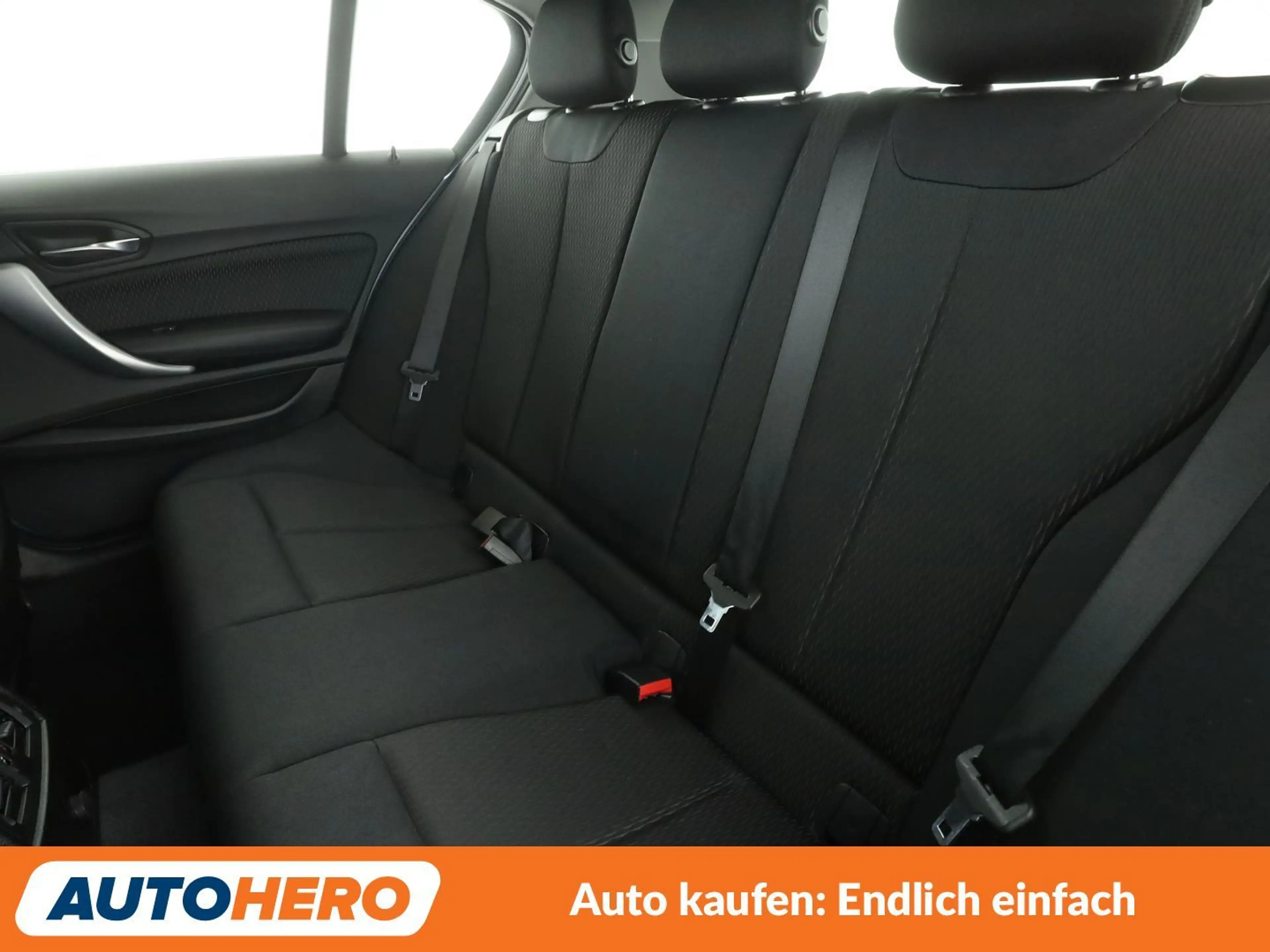 BMW 125 125i Aut.*NAVI*XENON*TEMPO*PDC*KLIMA*SHZ*ALU* — photo 15