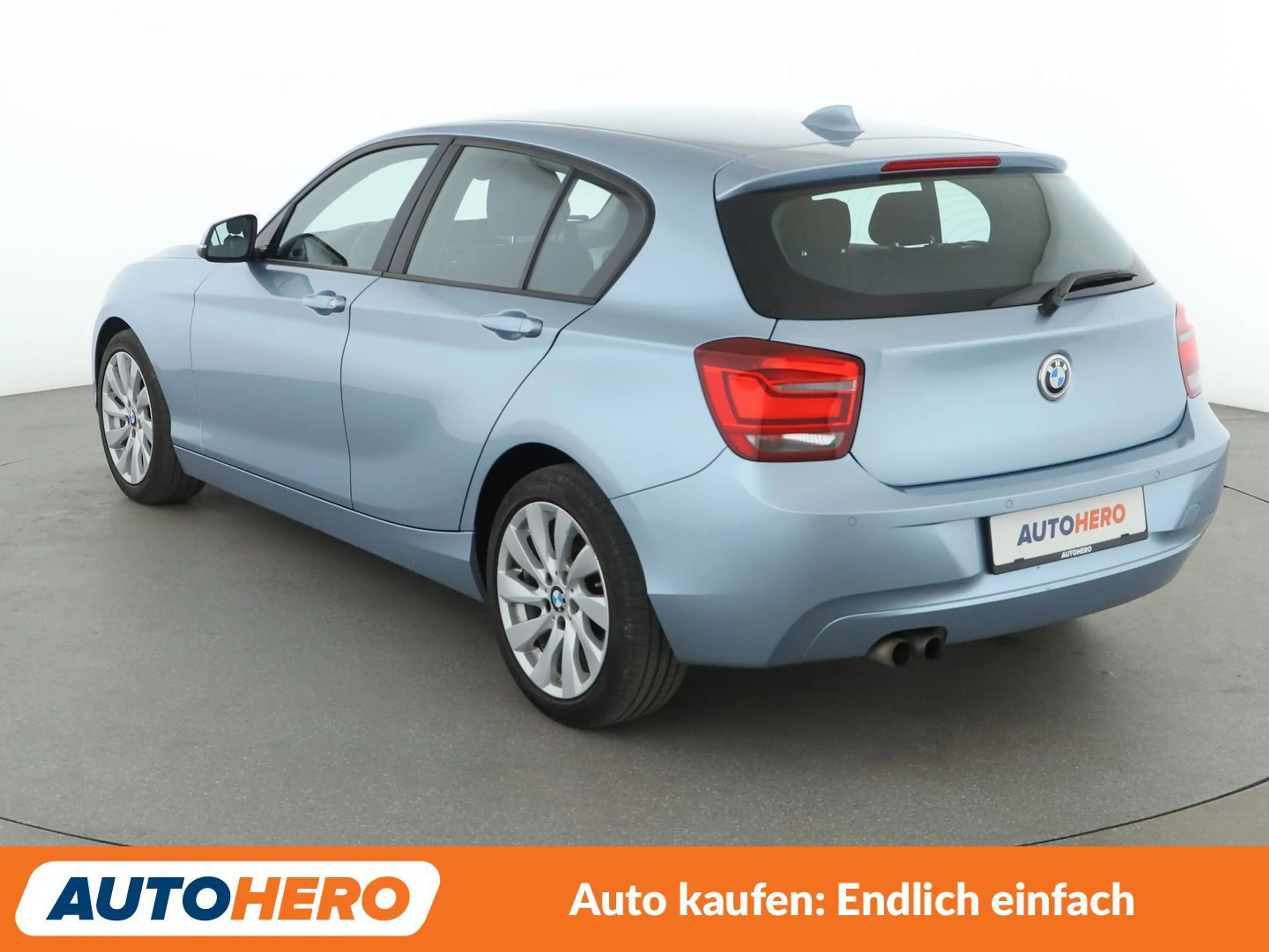 BMW 125 125i Aut.*NAVI*XENON*TEMPO*PDC*KLIMA*SHZ*ALU* — photo 4