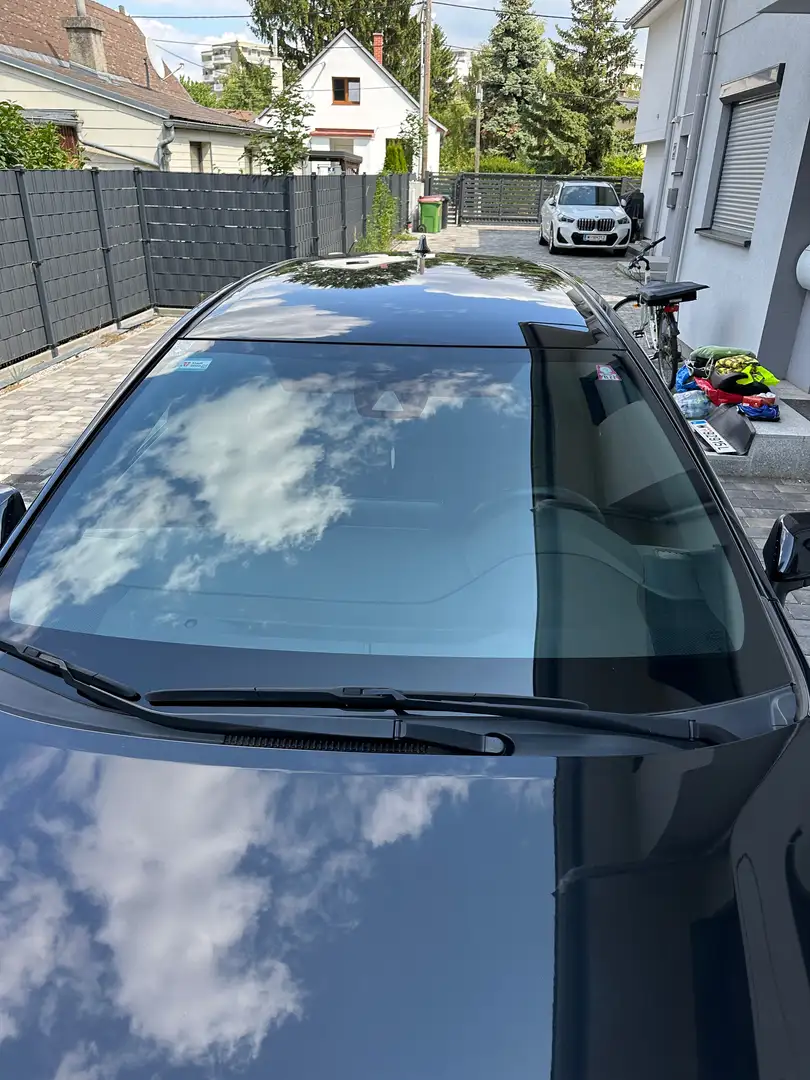 Toyota Corolla Corolla 1,8 Hybrid ActiveActive Schwarz - 1