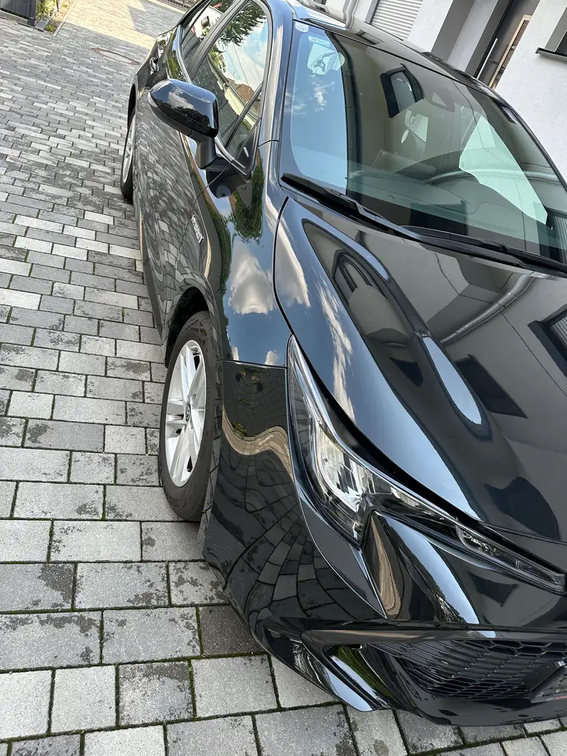 Toyota Corolla Corolla 1,8 Hybrid ActiveActive Schwarz - 2