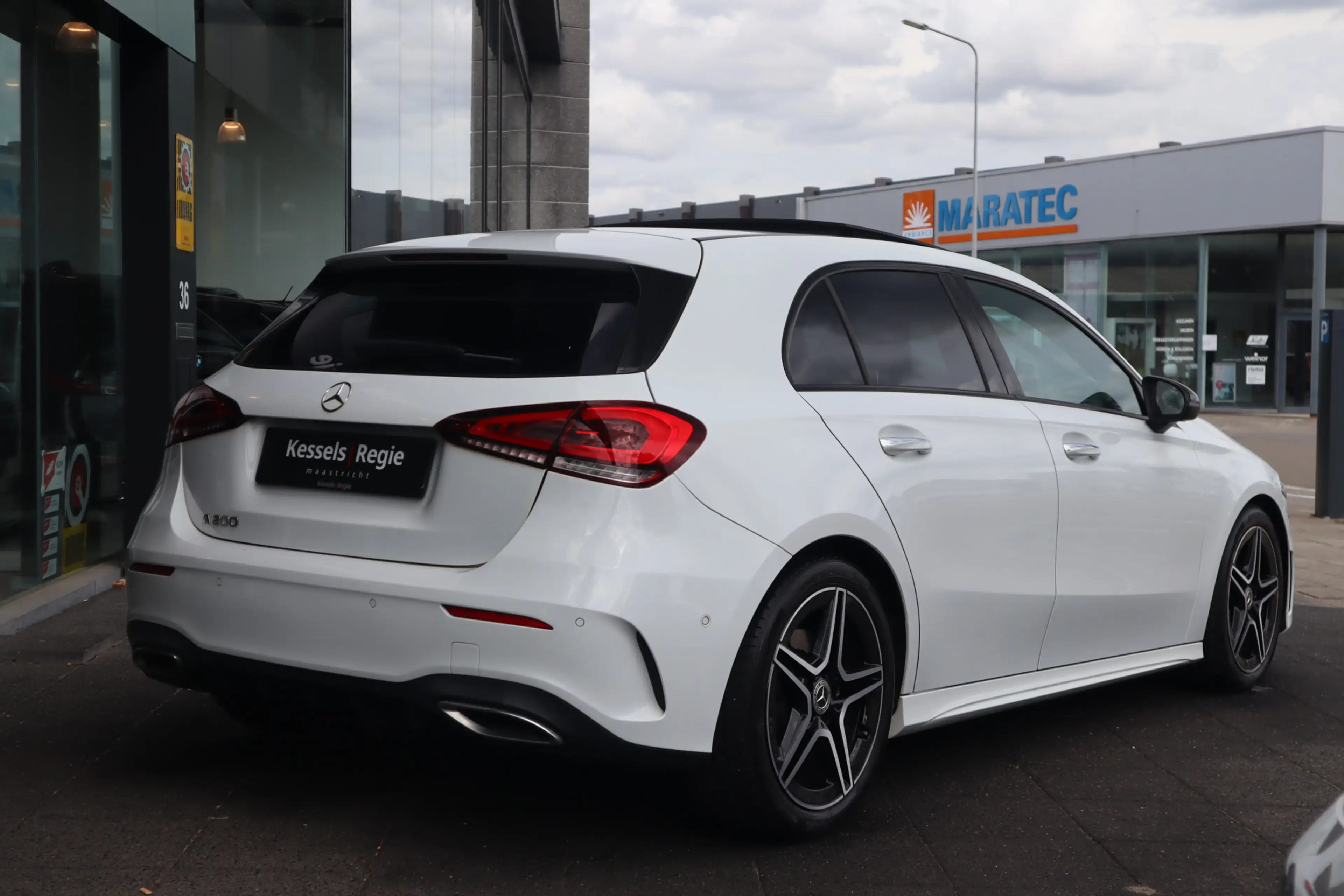 Mercedes-Benz A 200 AMG Pano Sfeerverlichting Burmester Camera Widescr — photo 6