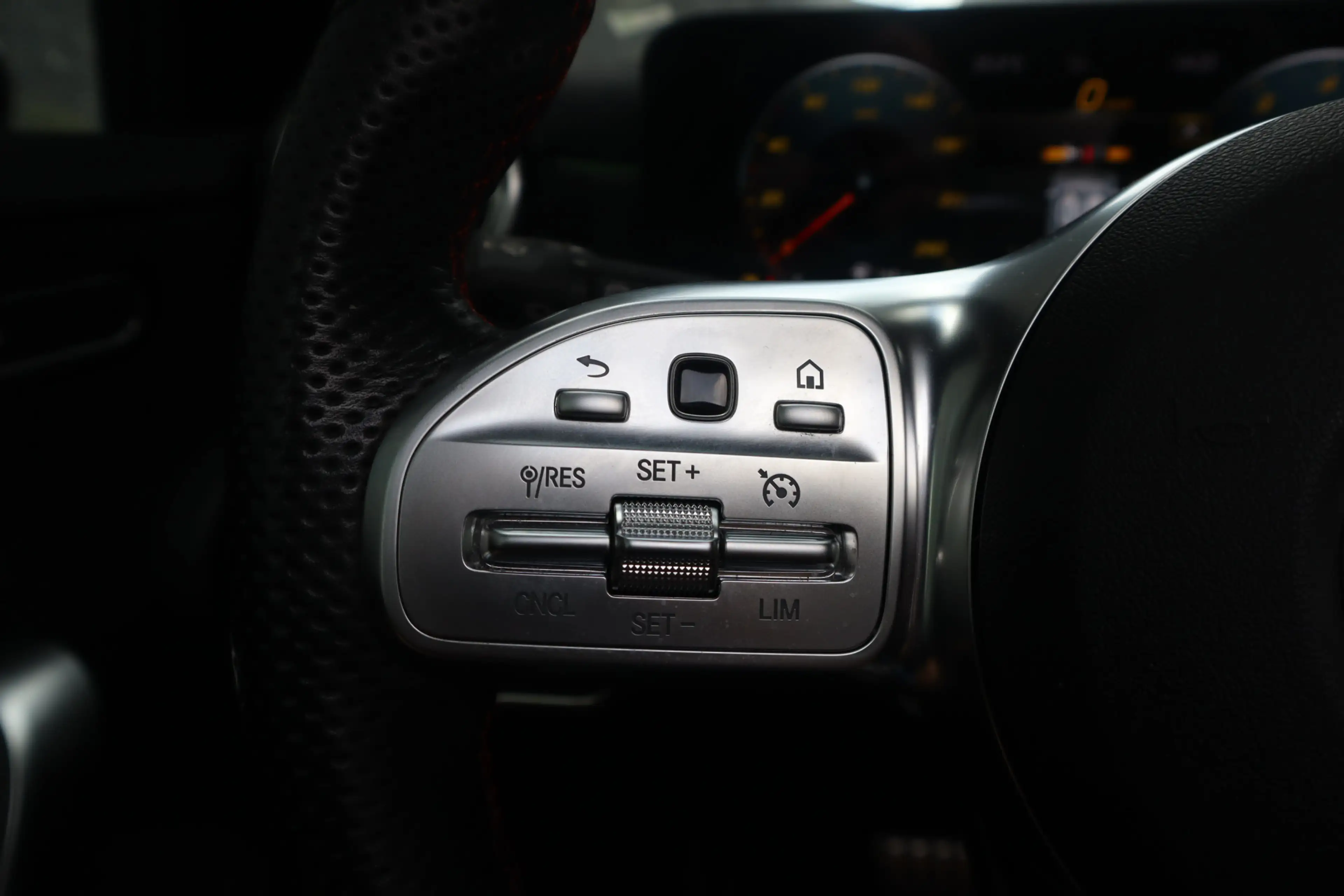 Mercedes-Benz A 200 AMG Pano Sfeerverlichting Burmester Camera Widescr — photo 15