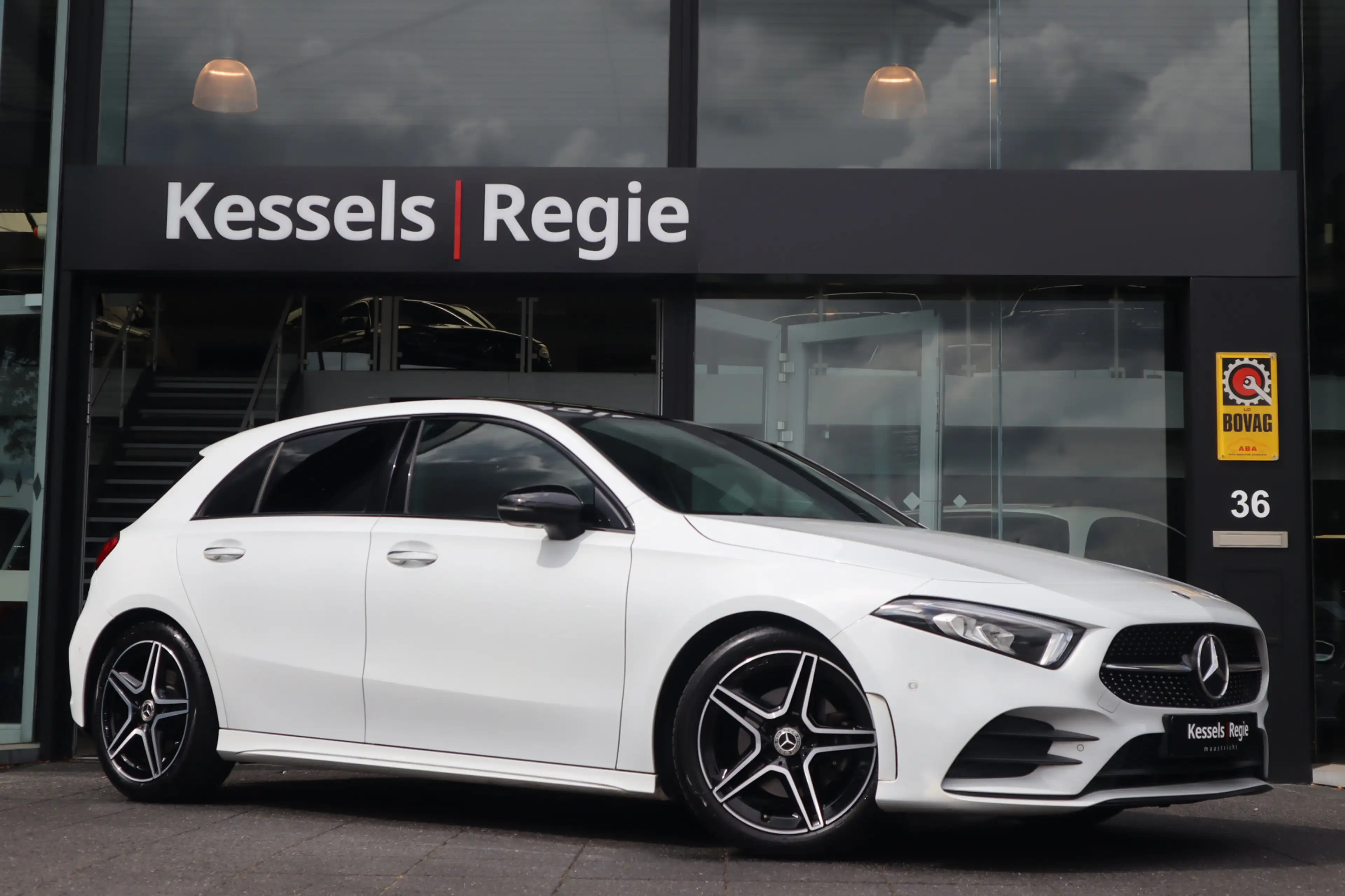 Mercedes-Benz A 200 AMG Pano Sfeerverlichting Burmester Camera Widescr — photo 2