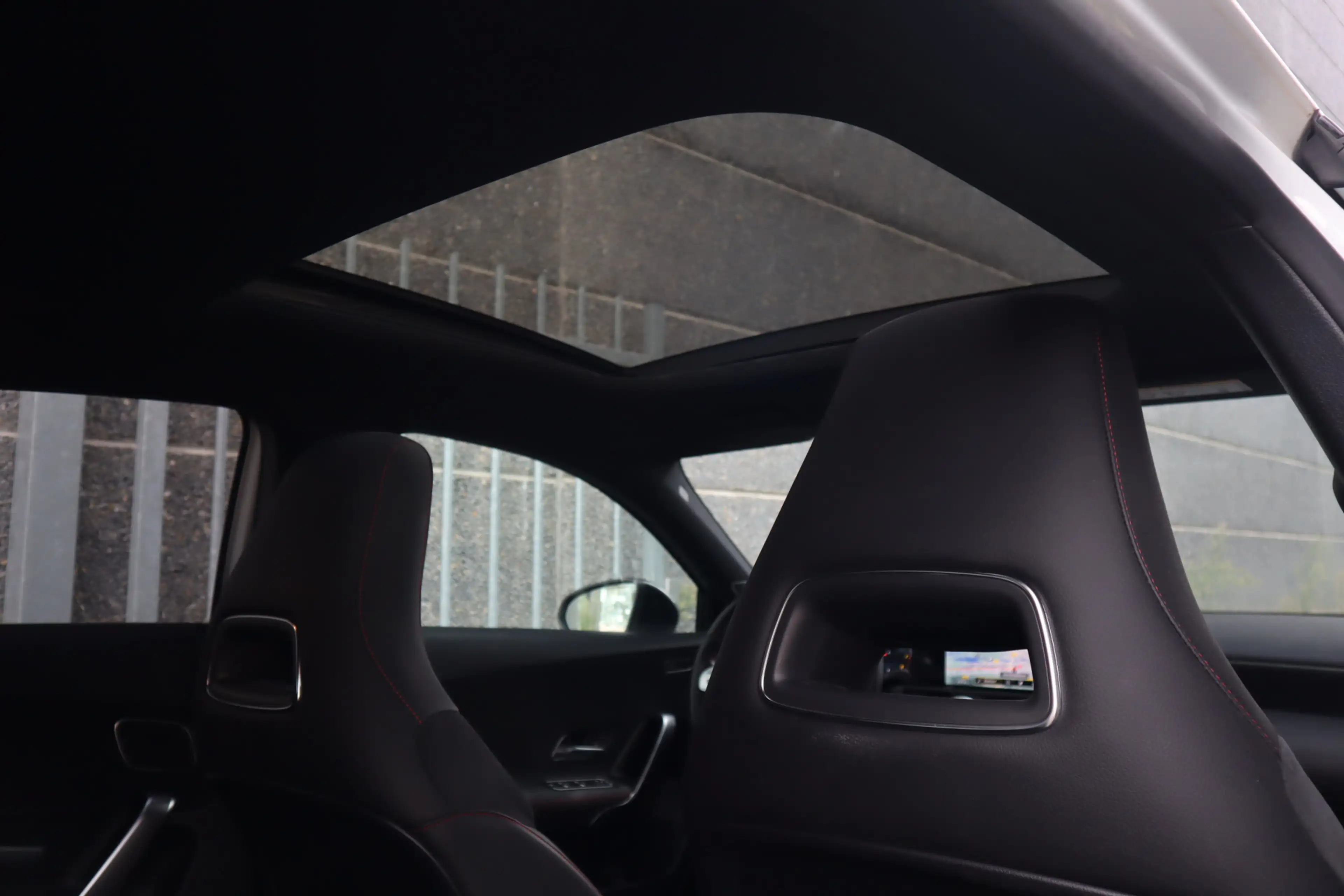 Mercedes-Benz A 200 AMG Pano Sfeerverlichting Burmester Camera Widescr — photo 10