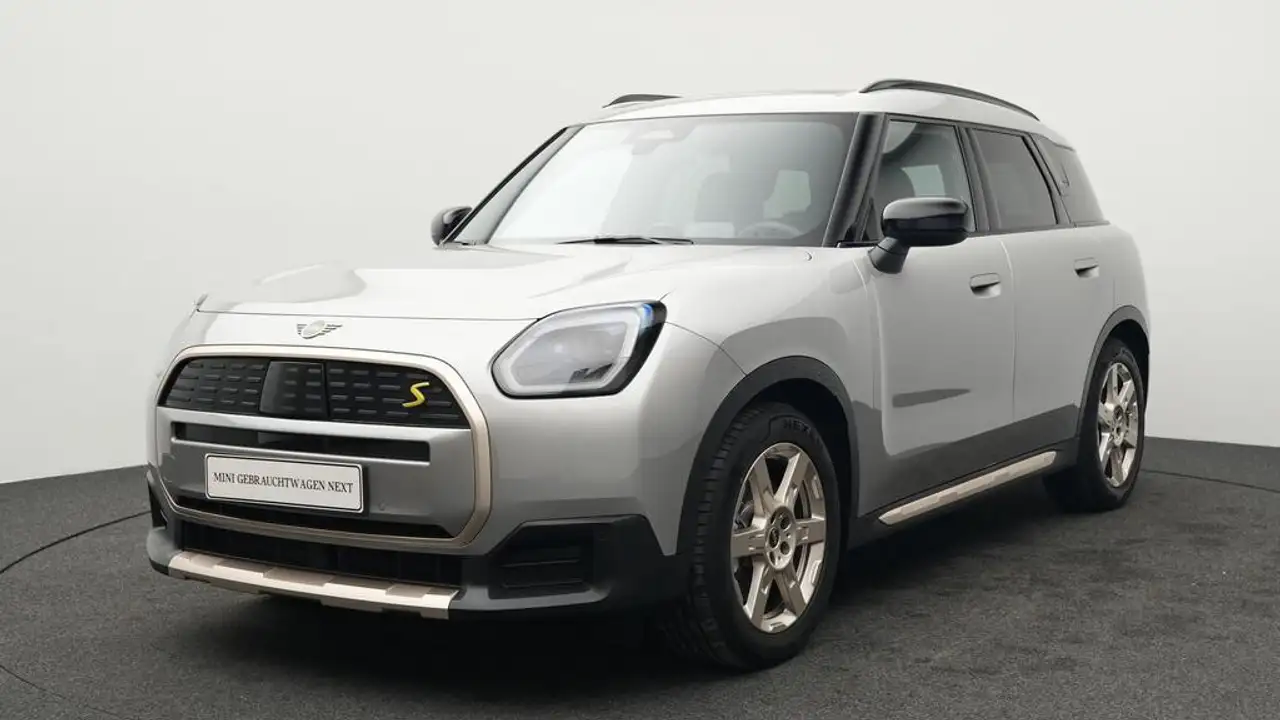 MINI Countryman SE All4 Favoured Trim