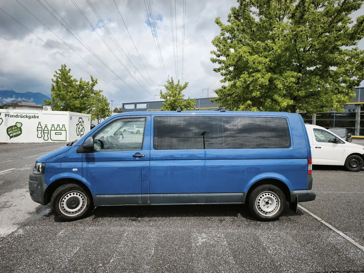 Volkswagen T5 Transporter Kombi lang Campingausbau Blau - 2