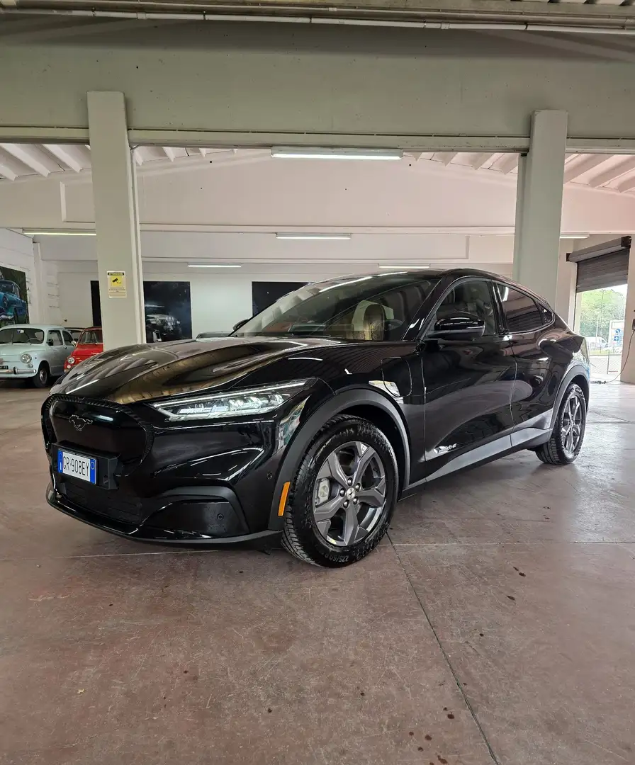 Ford Mustang Mach-E standard range rwd 269cv auto Nero - 1