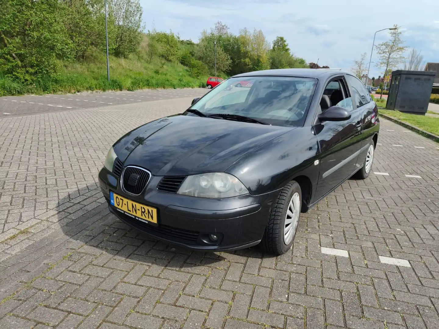 SEAT Ibiza 1.4-16V Signo Zwart - 1