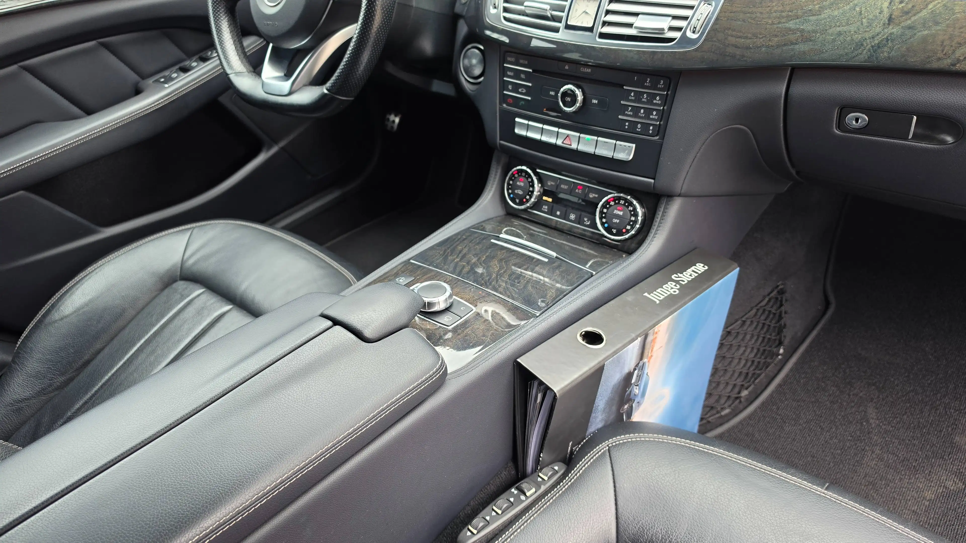 Mercedes-Benz CLS 350 CLS 350 CDI Shooting Brake d 9G-TRONIC Final Edition AMG Paket — photo 14