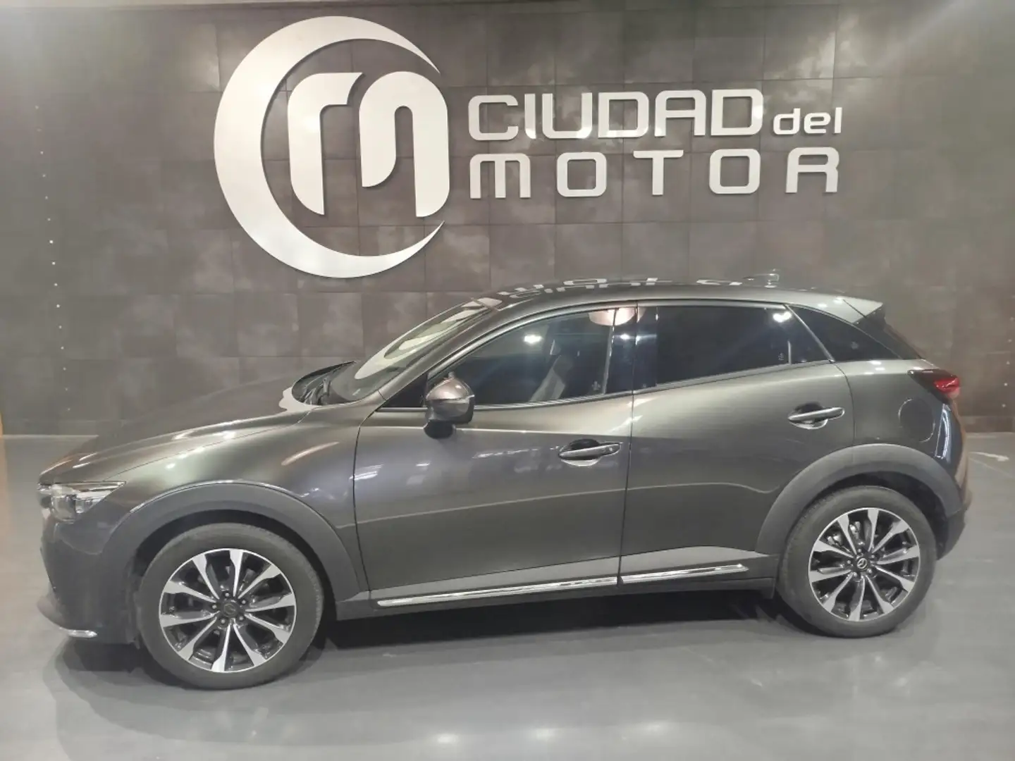 Mazda CX-3 2.0 Skyactiv-G Zenith 2WD 89kW Szürke - 1