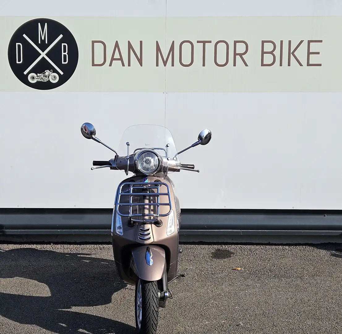 Piaggio Primavera Braun - 2