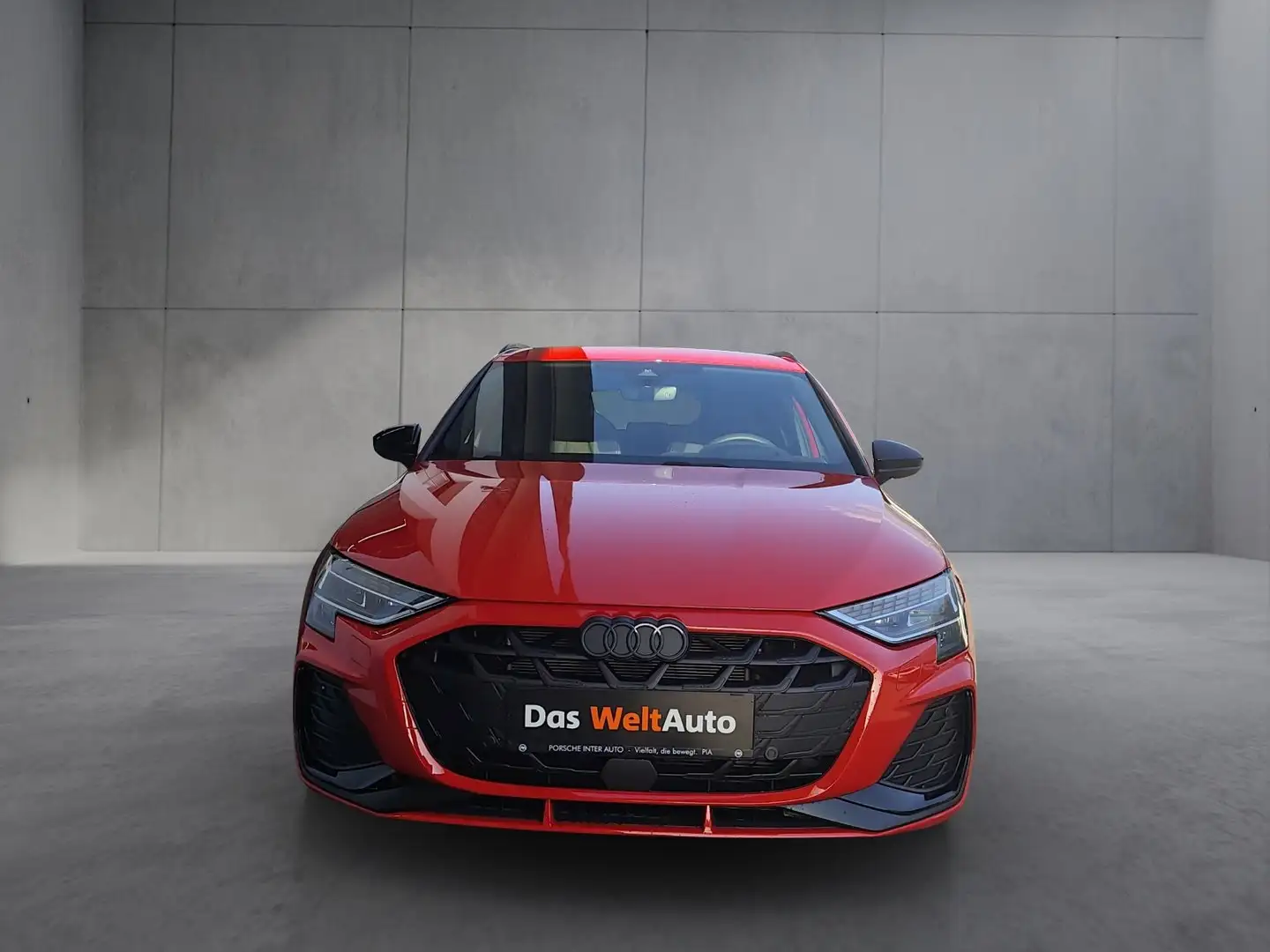 Audi A3 35 TFSI S line Rot - 2