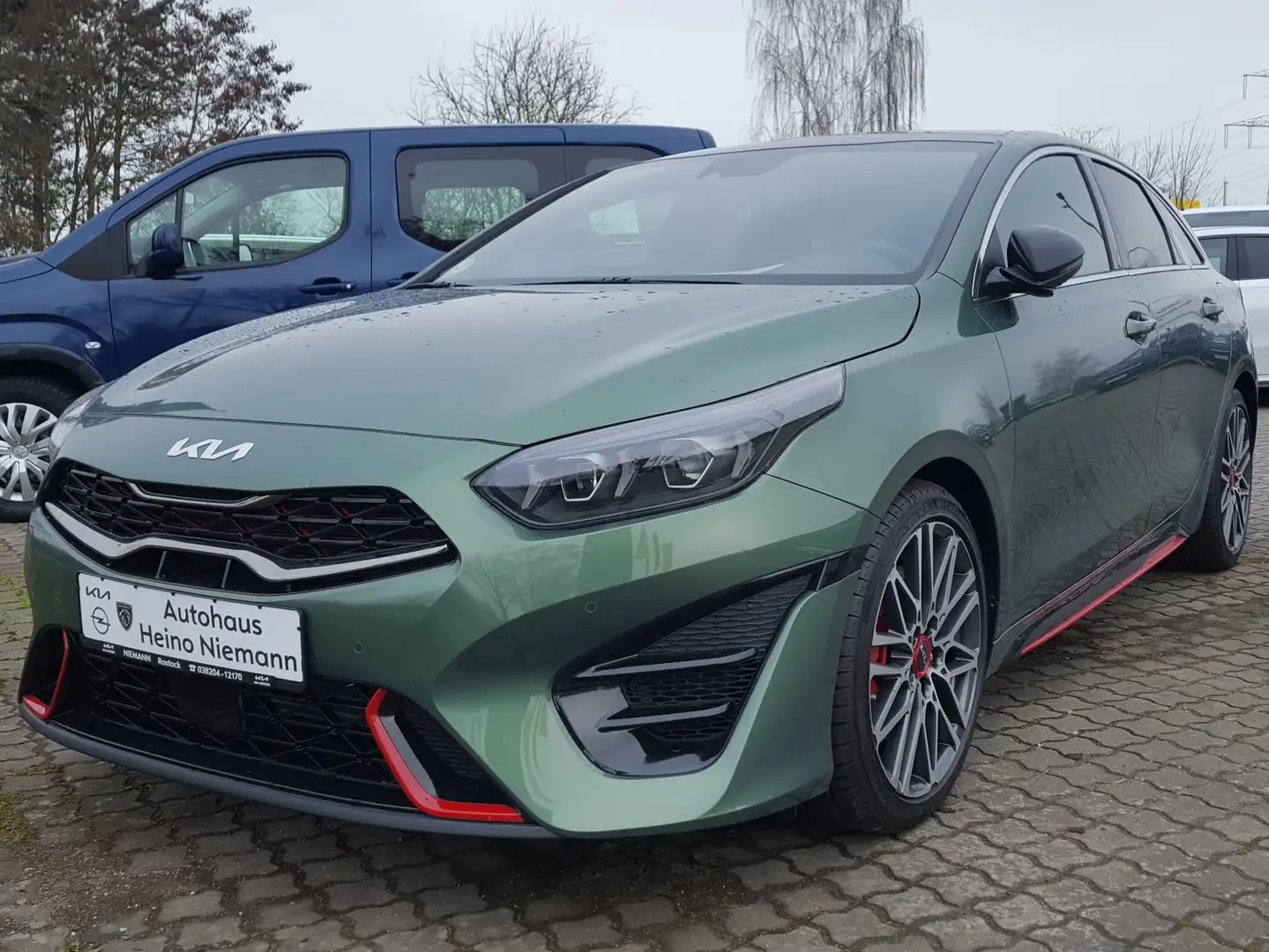 Kia ProCeed / pro_cee'd 1.6 T-GDI DCT GT *NAVI*LM*LED*PANO*el.HECKKL*TEMP* Zielony - 1