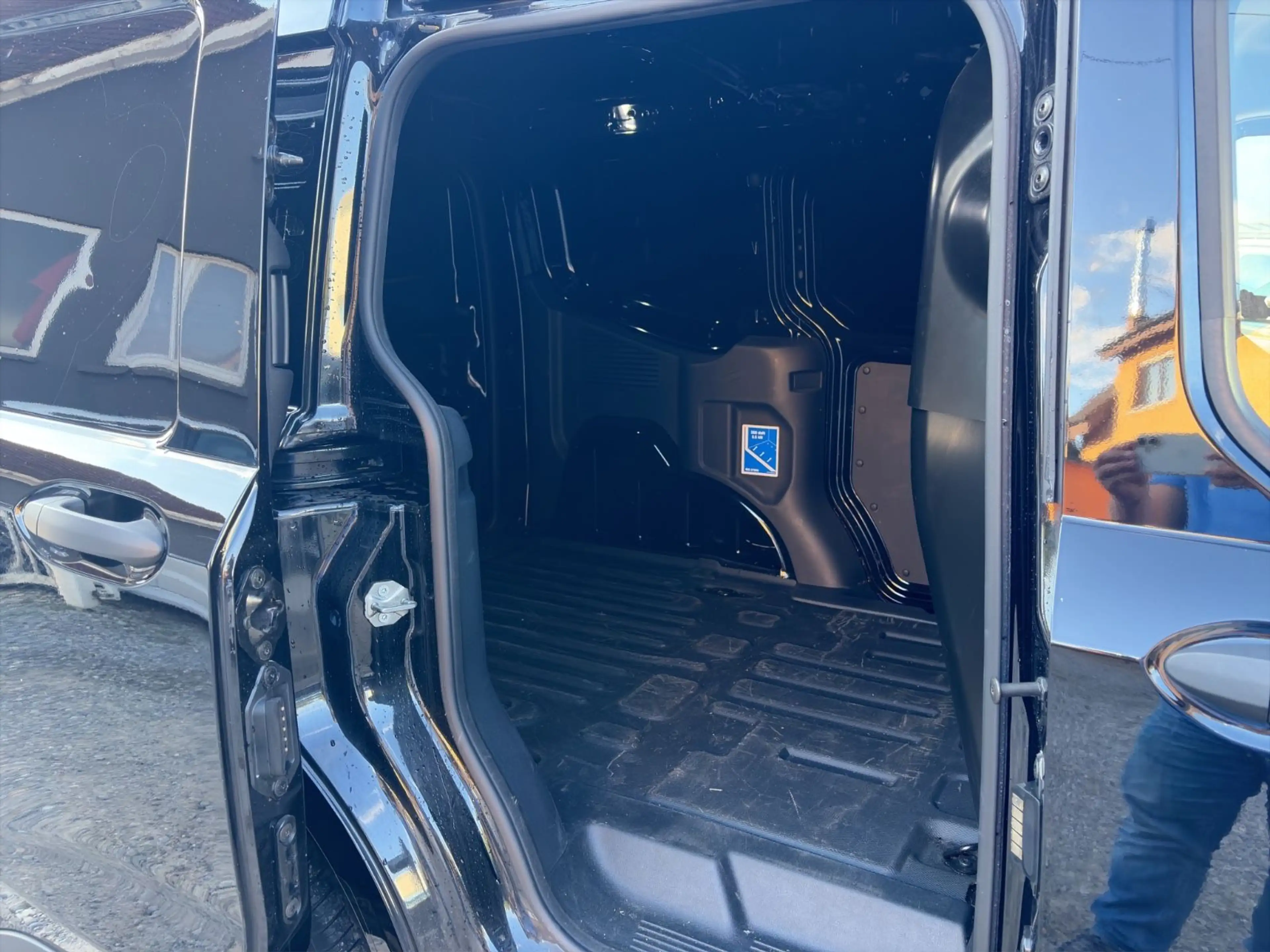 Ford Transit Courier Trend Klima — photo 14
