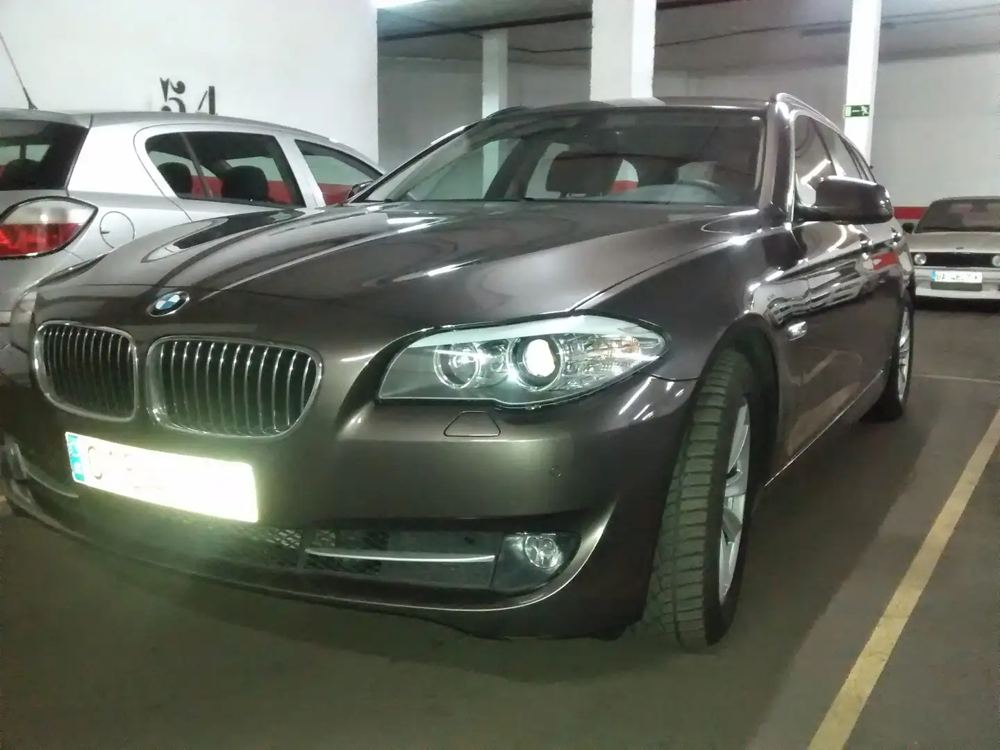 BMW 520 520d Luxury Marrón - 1