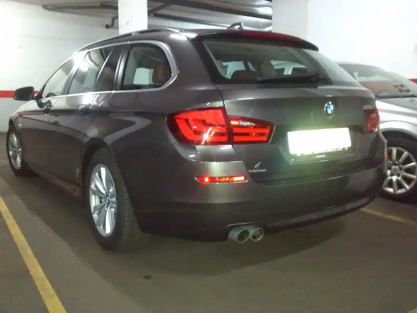 BMW 520 520d Luxury smeđa - 2