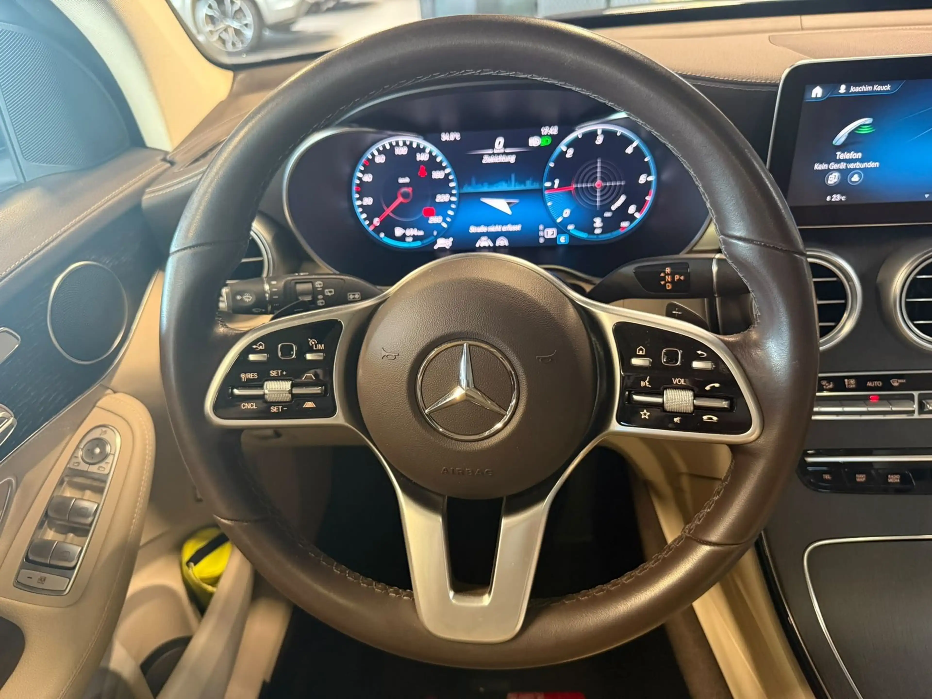 Mercedes-Benz GLC 400 d 4Matic /AHK/PANO/HUD/MEMORY/DISTR/KEYL — photo 9