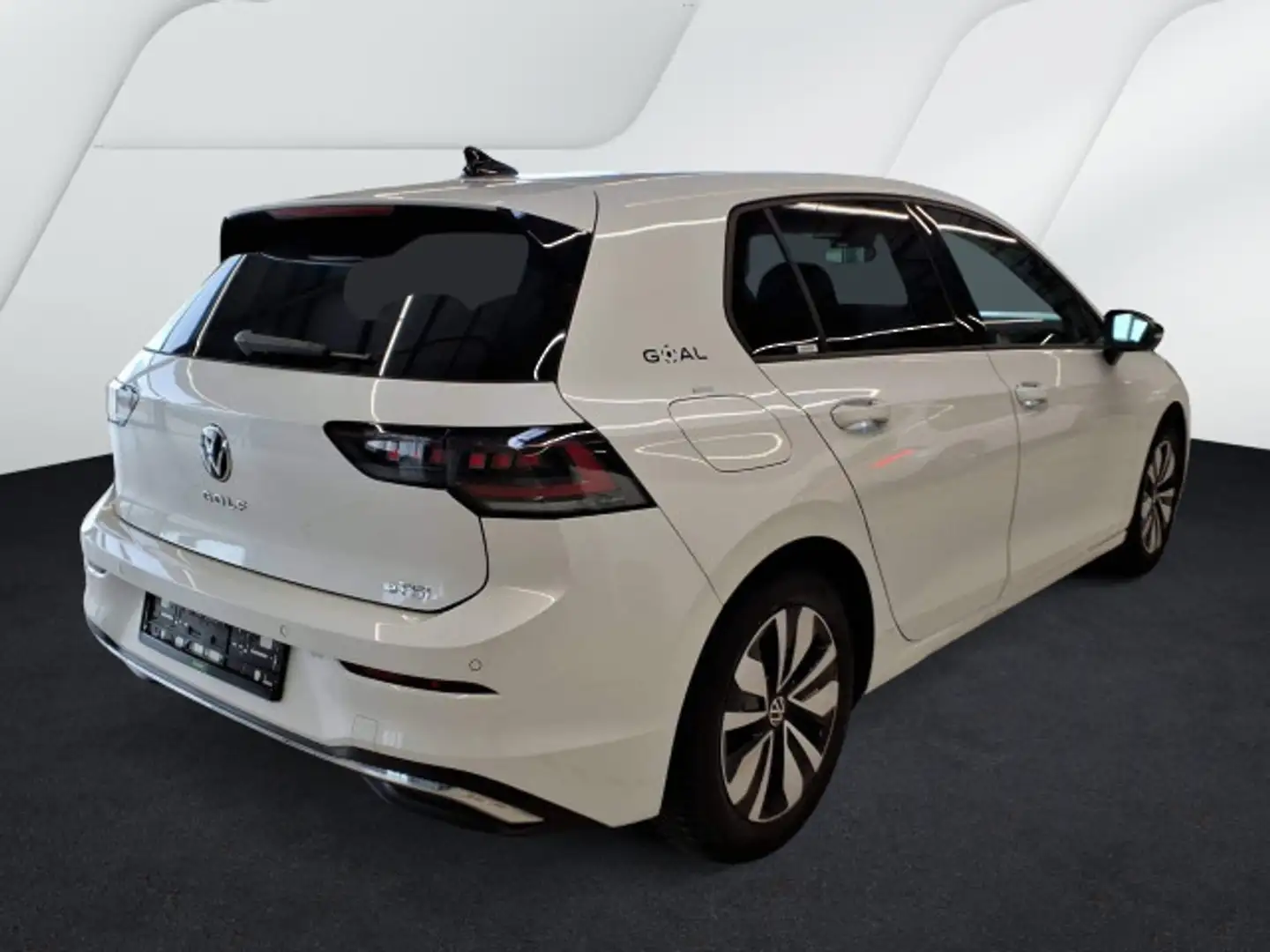 Volkswagen Golf 8 Goal 1.5 eTSI DSG AHK MATRIX NAV KAM SPFW Weiß - 2
