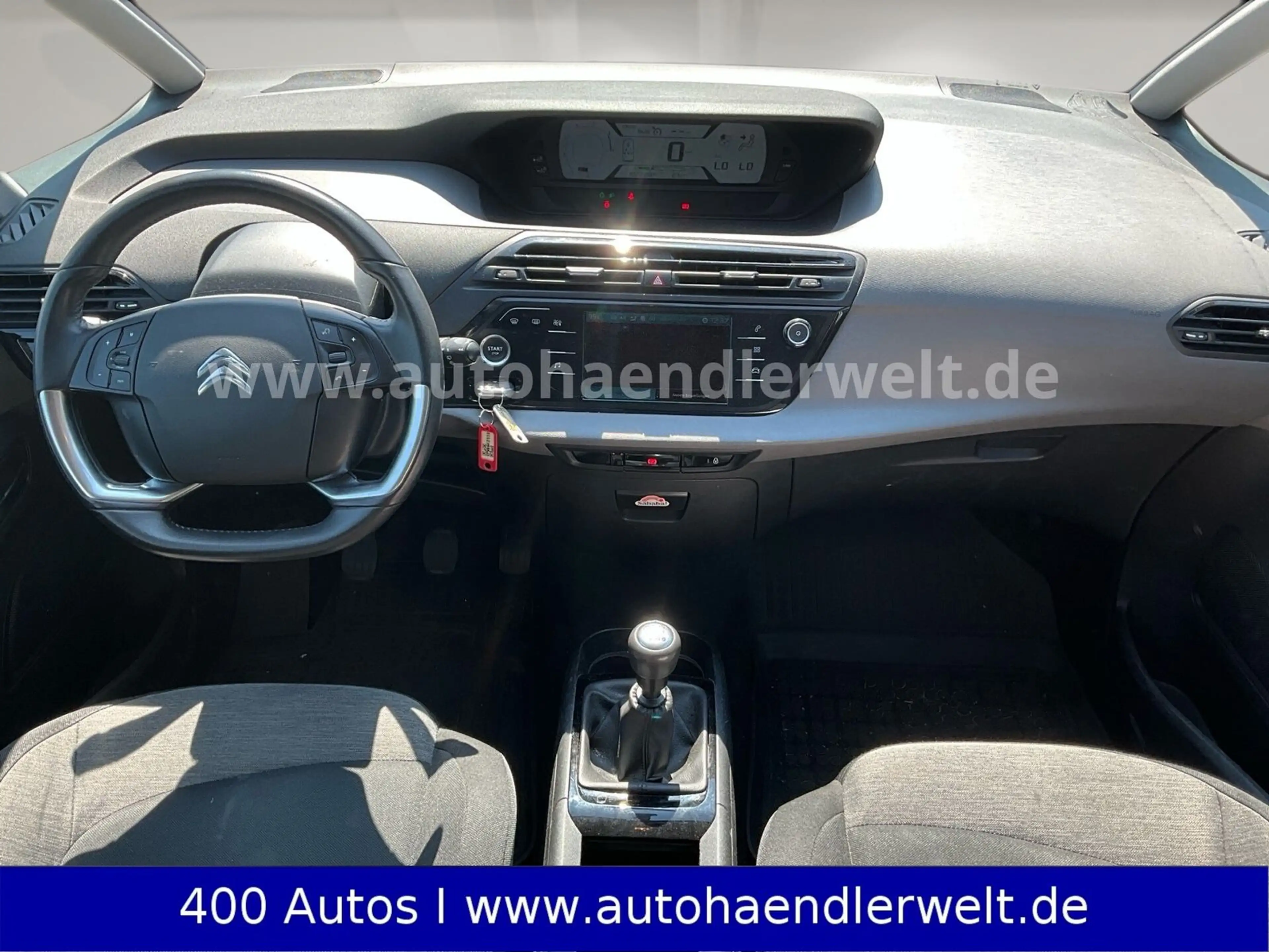 Citroen Grand C4 Picasso — photo 11