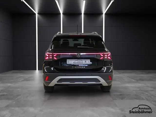 Volkswagen T-Cross view 5