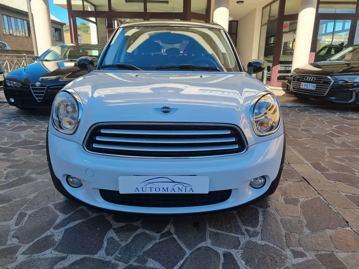 MINI Cooper D Countryman Mini Countryman 1.6 Cooper D all4 Business Blanc - 2