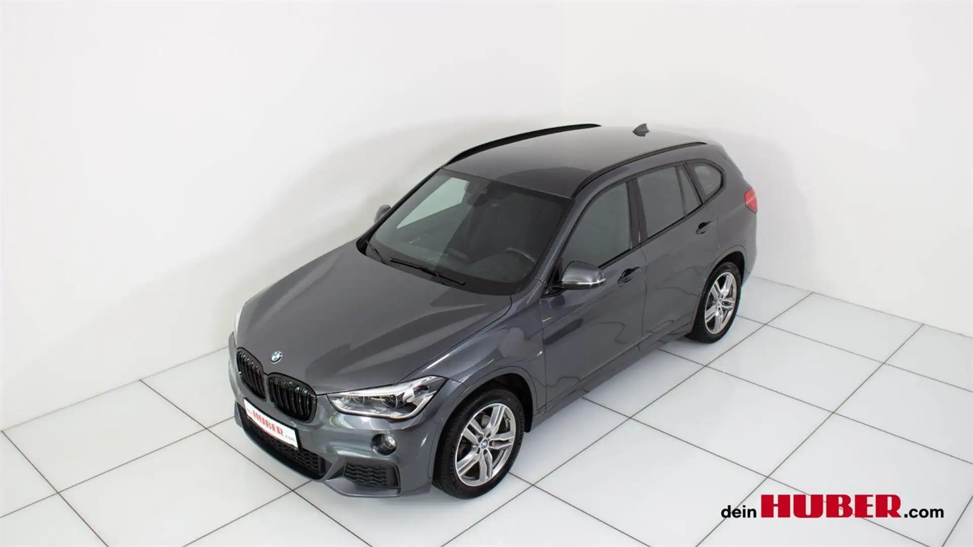 BMW X1 xDrive18d Grau - 2