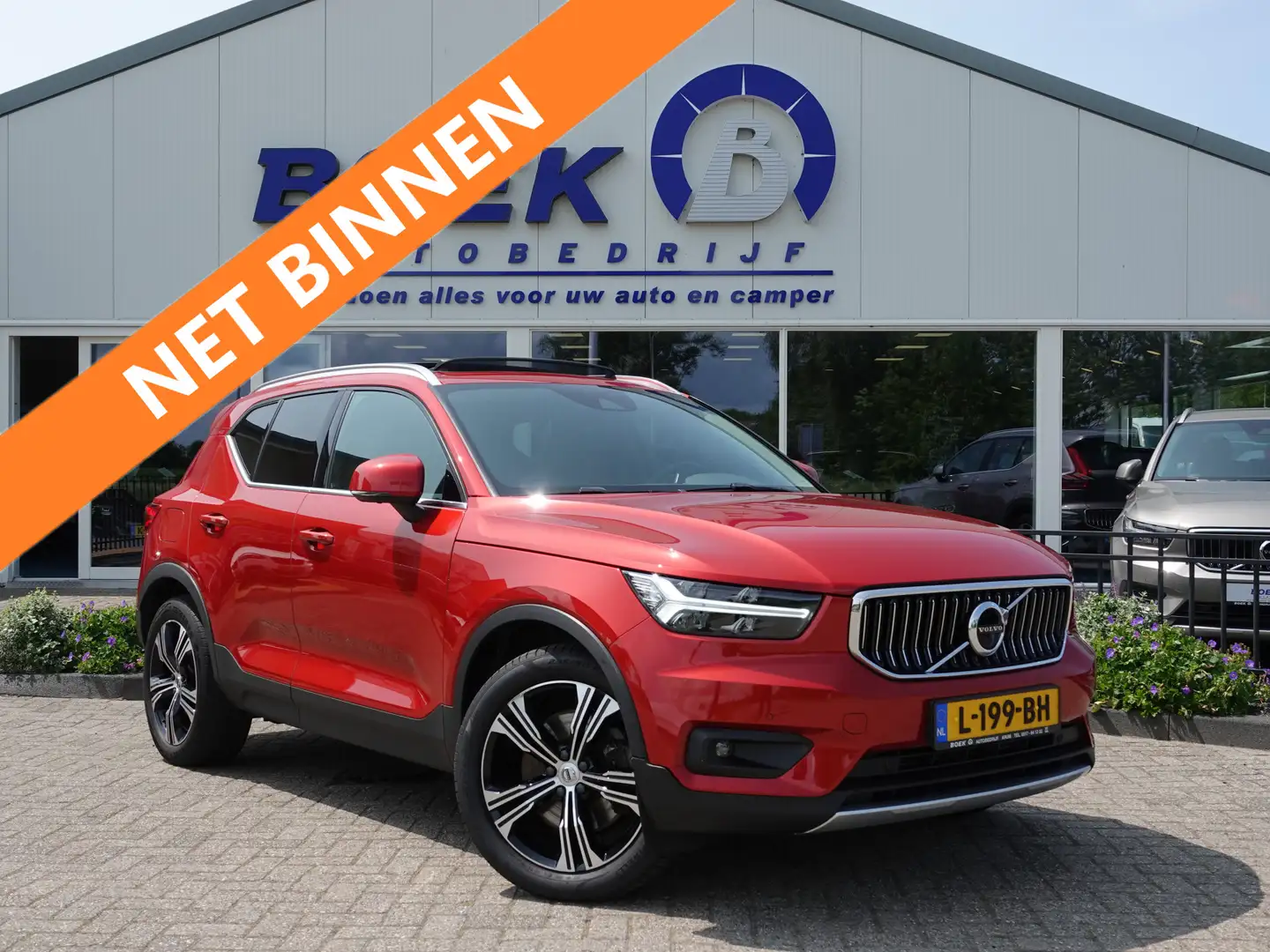 Volvo XC40 1.5 T5 Recharge Inscription BOMVOL | PANO | TREKH. Rojo - 1