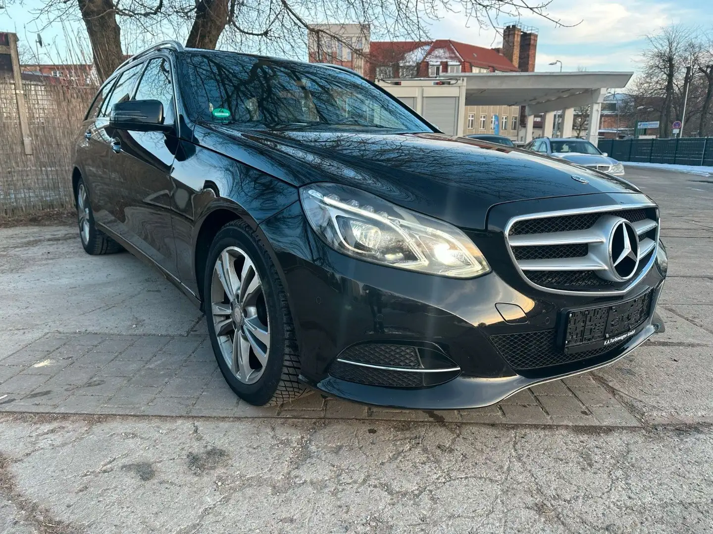 Mercedes-Benz E 350 Mercedes-Benz E 350 T BLUETEC 4MATIC 7G-TRONIC Fekete - 2
