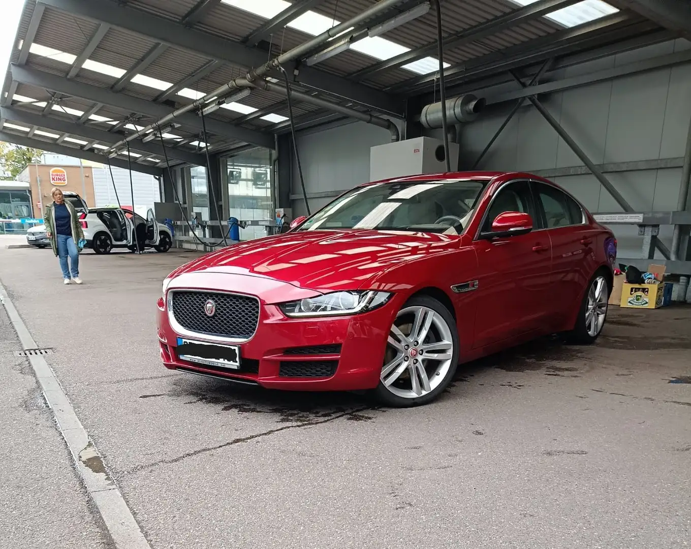 Jaguar XE XE 25t Prestige Rot - 1