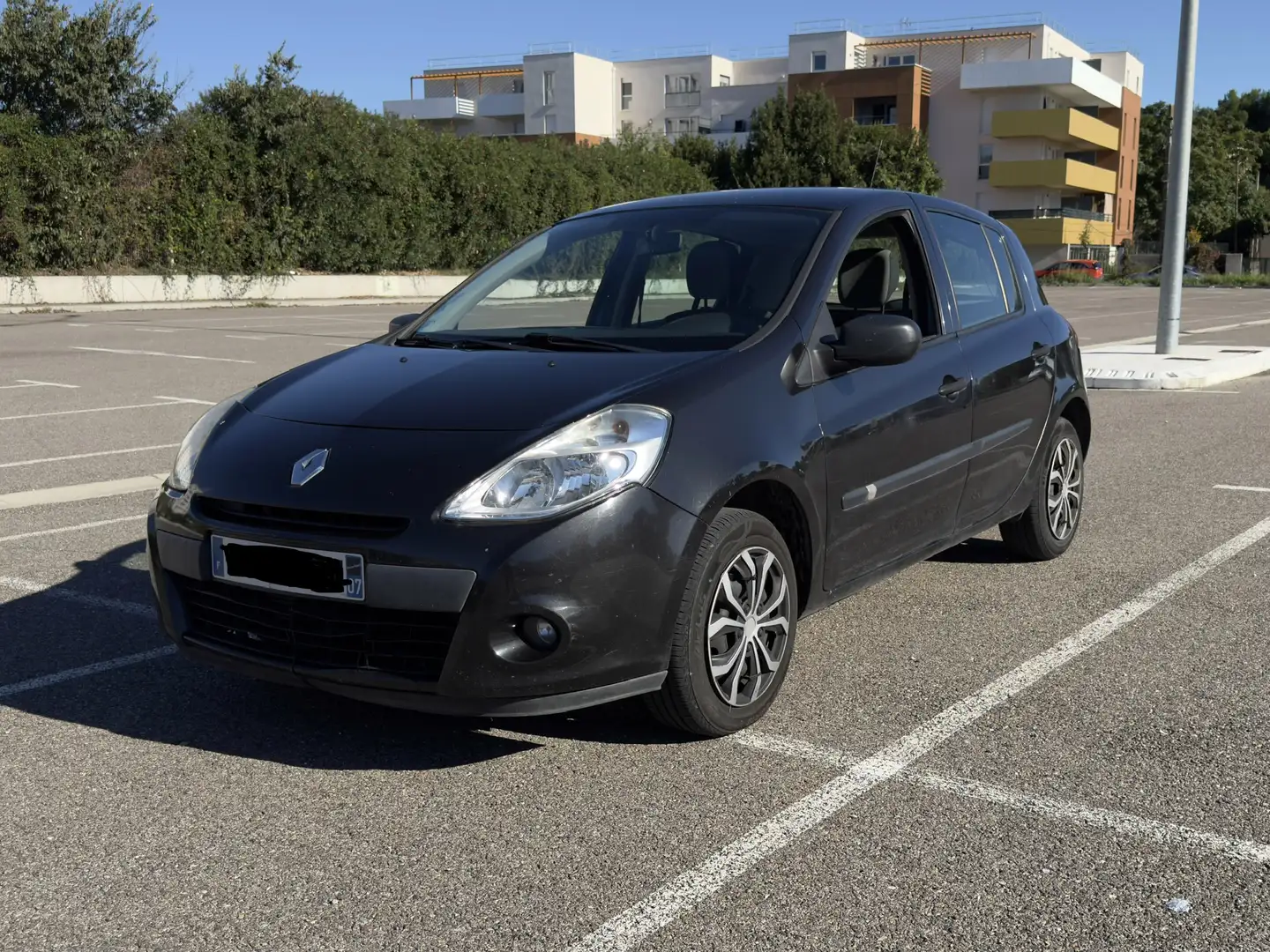 Renault Clio III dCi 70 115g eco2 Authentique - 1