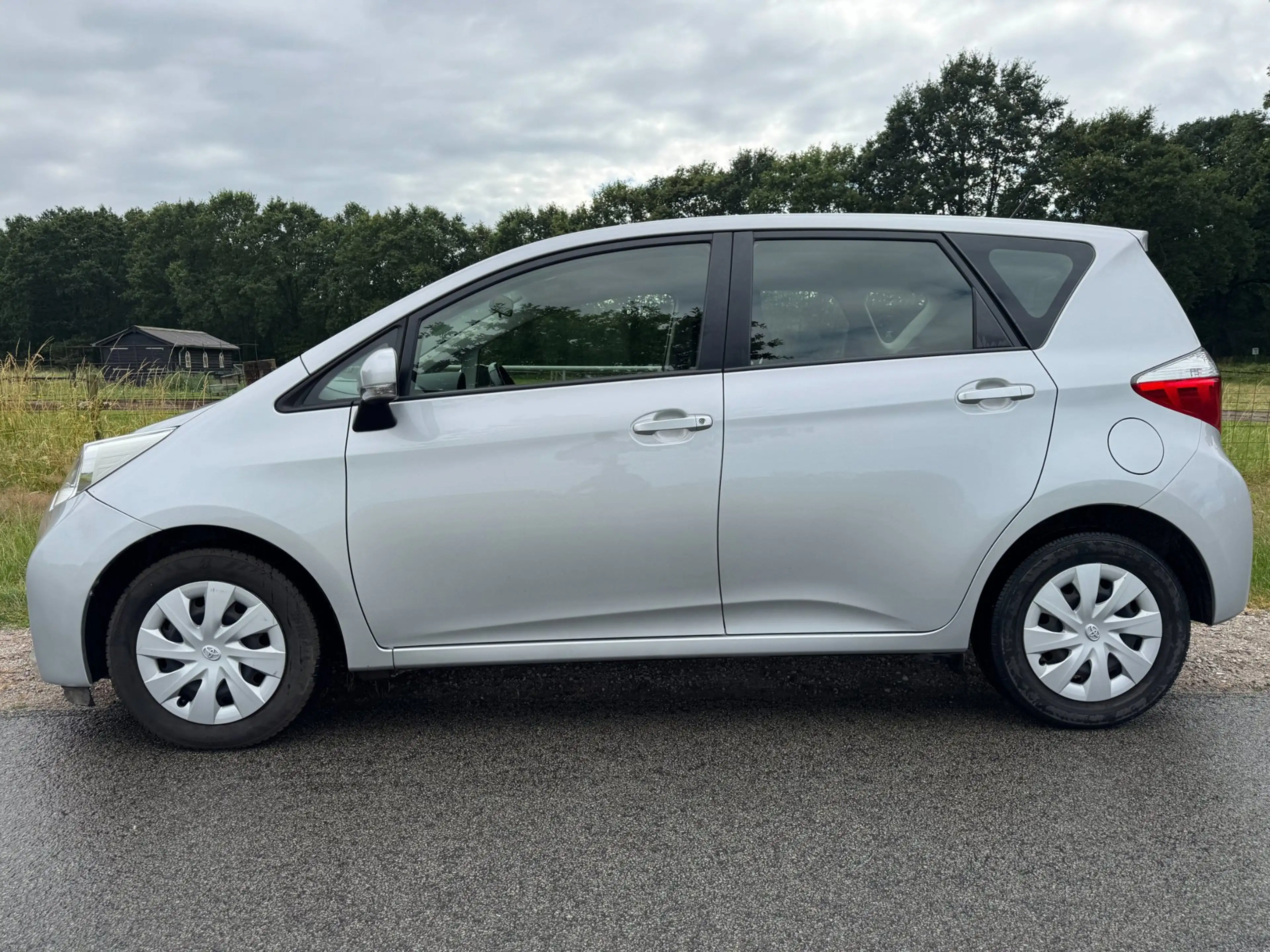 Toyota Verso-S 1.3 VVT-i Aspiration compleet onderhouden|AUTOMAAT — photo 3