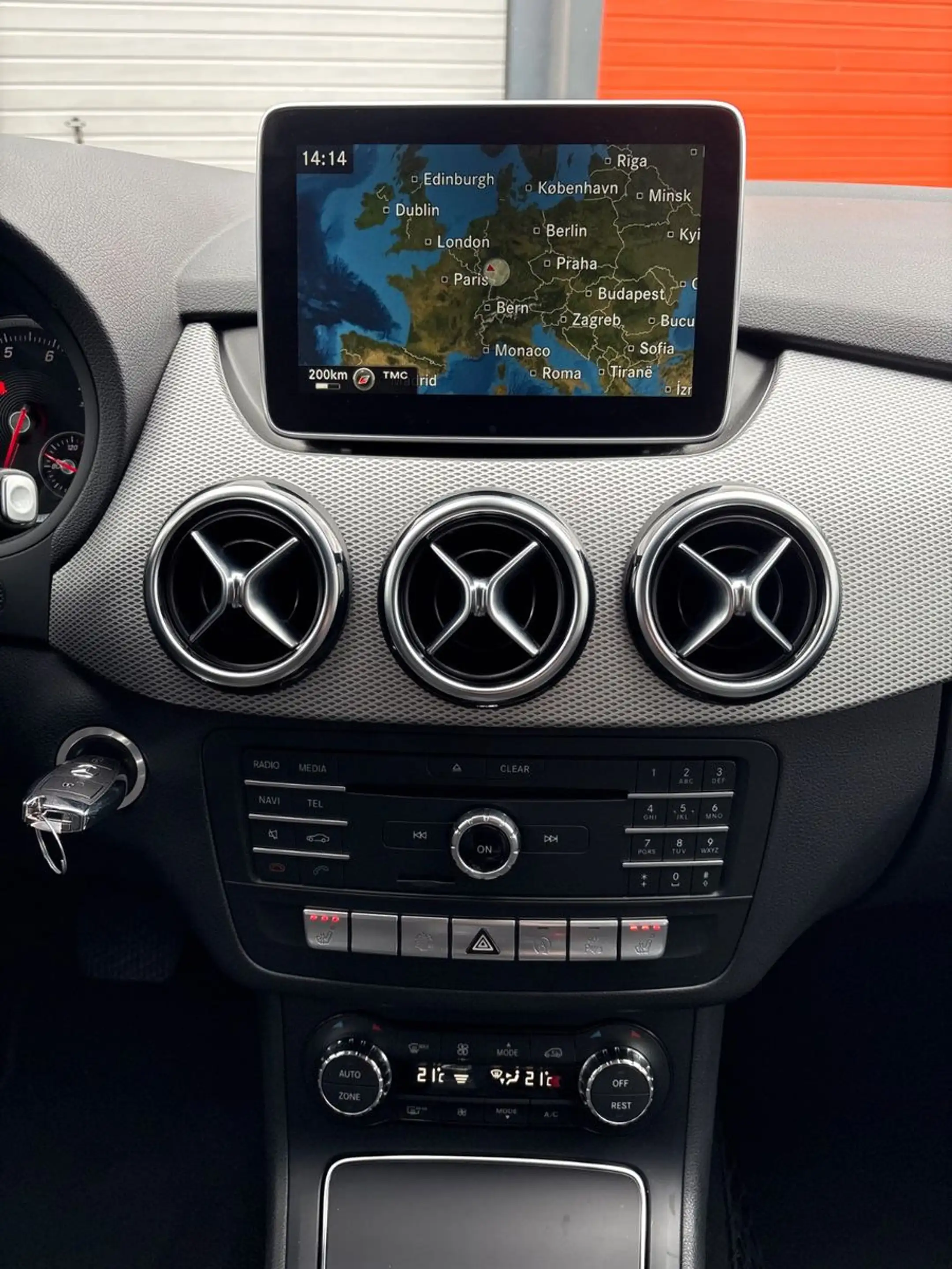 Mercedes-Benz B 250 Urban Night Kamera ACC SPUR TOT LED NAVI — photo 13