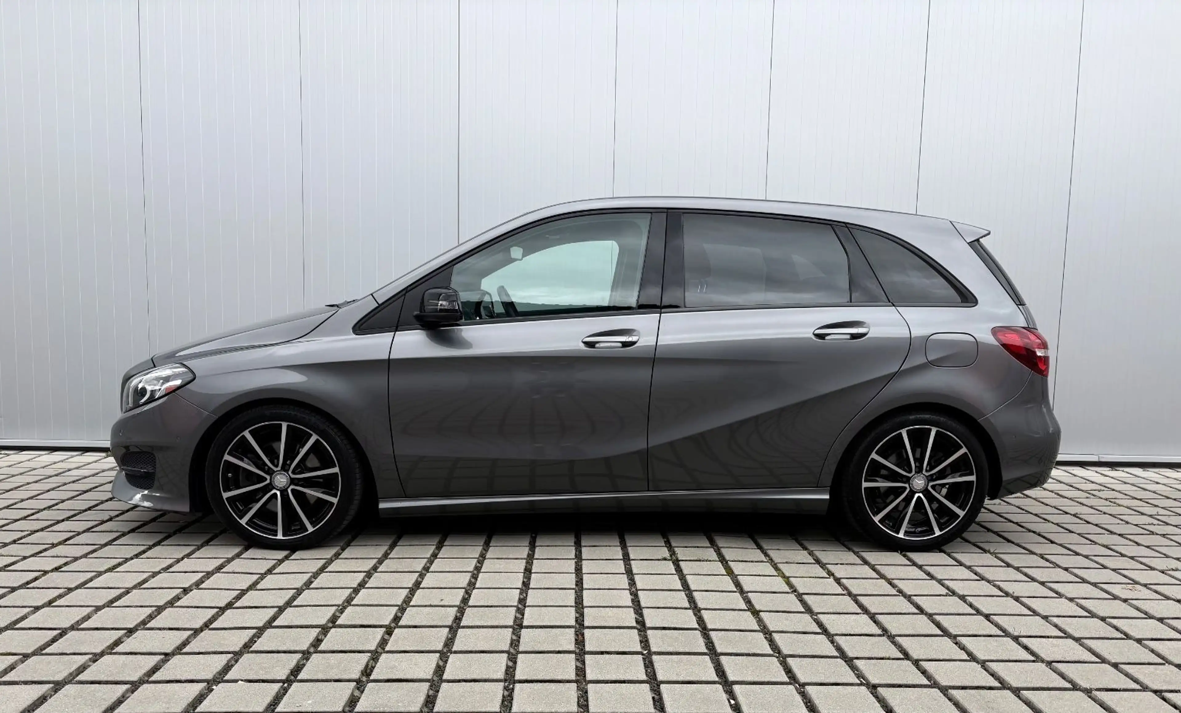 Mercedes-Benz B 250 Urban Night Kamera ACC SPUR TOT LED NAVI — photo 2