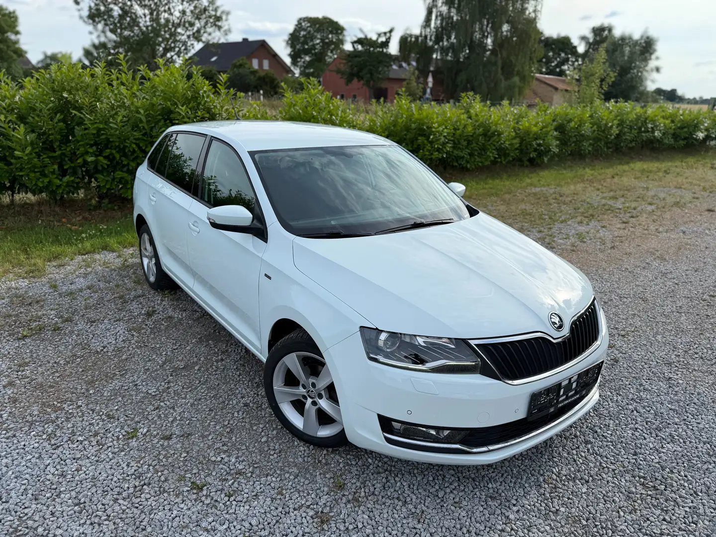 Skoda Rapid/Spaceback Clever Weiß - 2