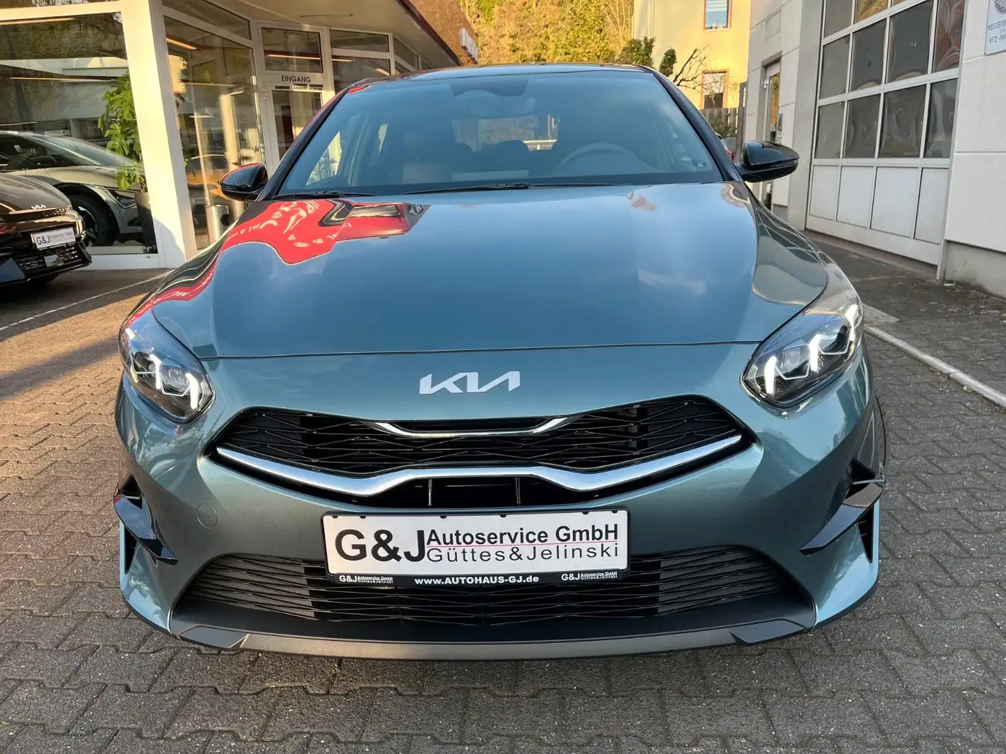 Kia Ceed / cee'd Ceed Nightline Edition Navi, Kamera, LED, FCA Grey - 2
