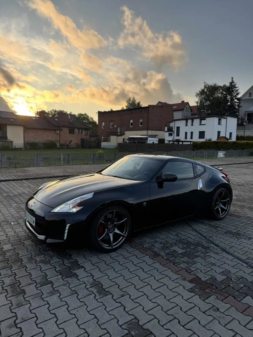 Nissan 370Z 370 Z Pack - 2