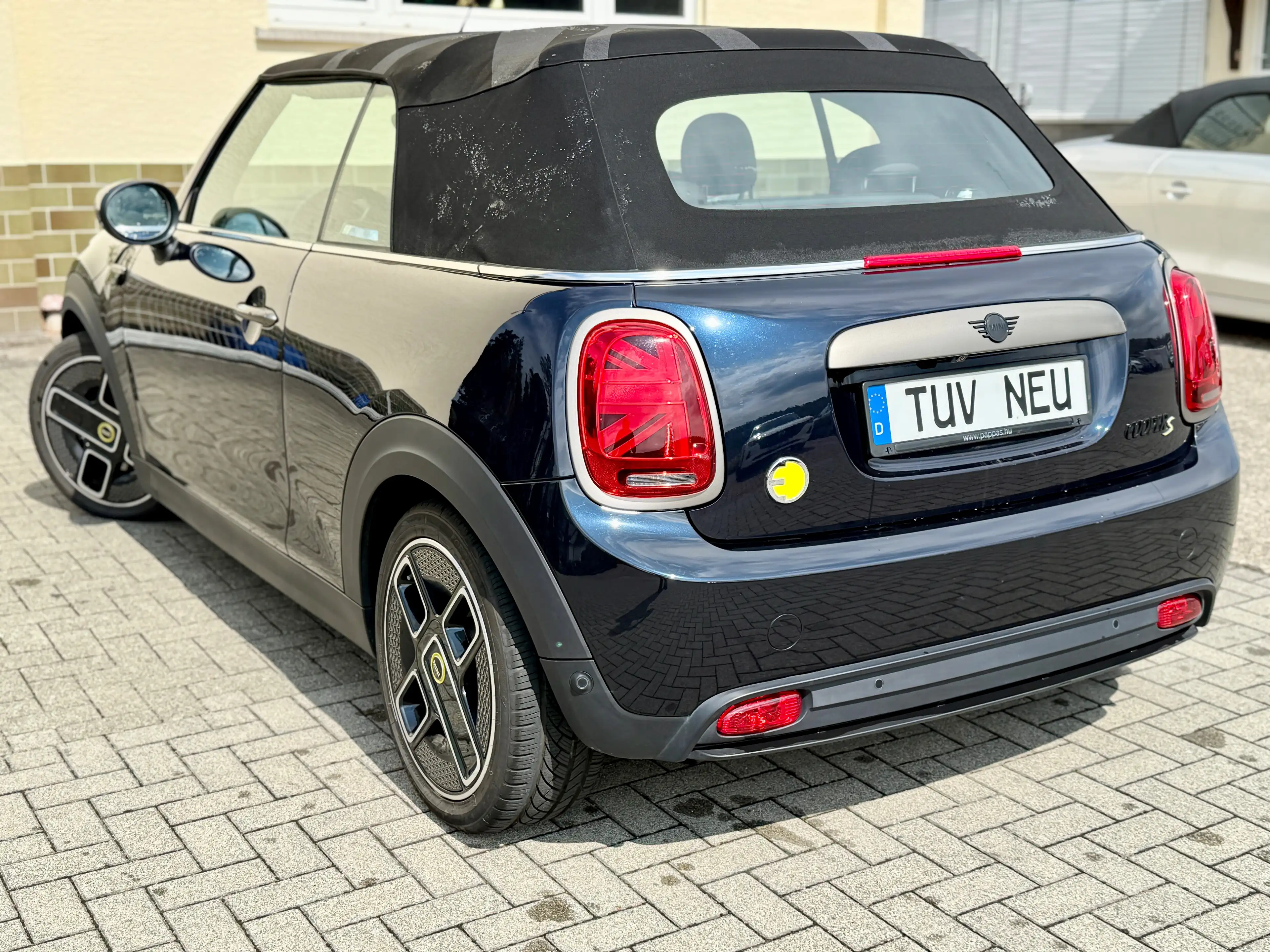 MINI One Cabrio Cooper SE *1/999 Edition*TÜV Neu* — photo 6
