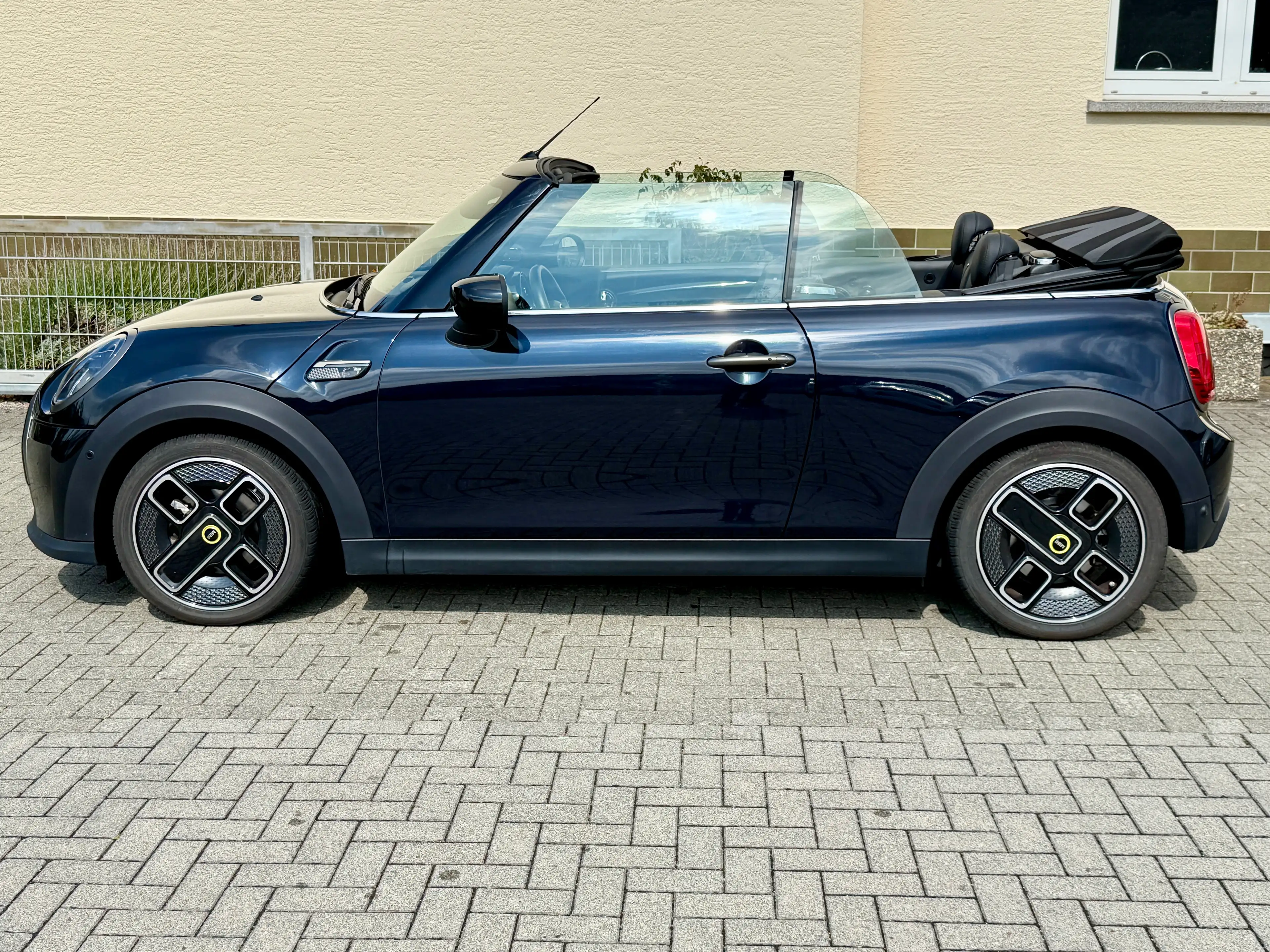 MINI One Cabrio Cooper SE *1/999 Edition*TÜV Neu* — photo 5