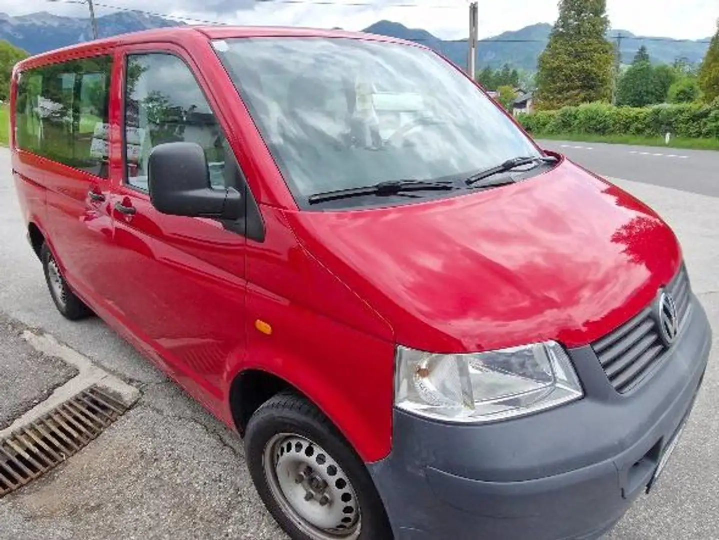 Volkswagen T5 Kombi Kombi 1,9 TDI D-PF Rot - 2